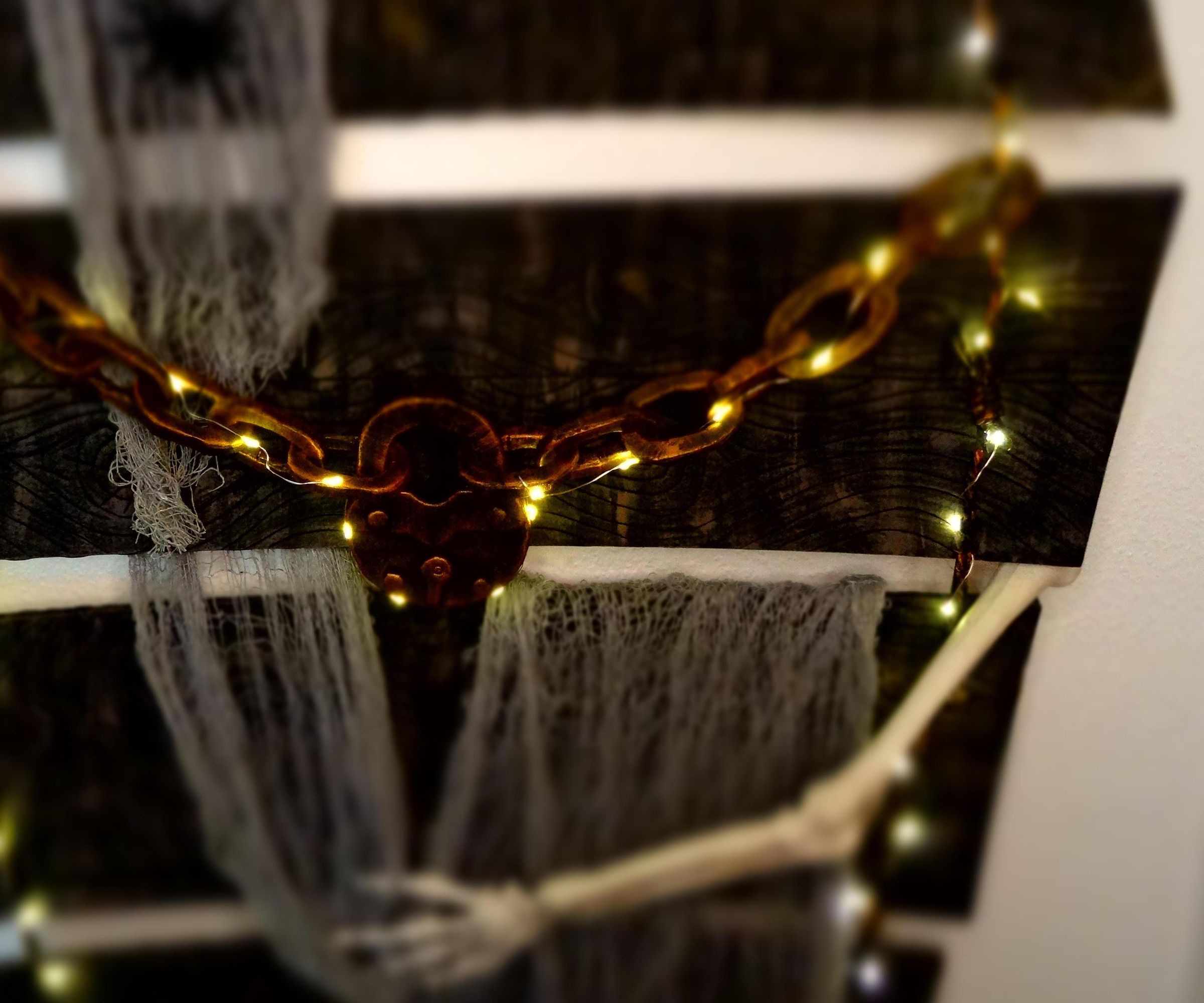 DIY Halloween Coffin Wall Hanger - Decoration