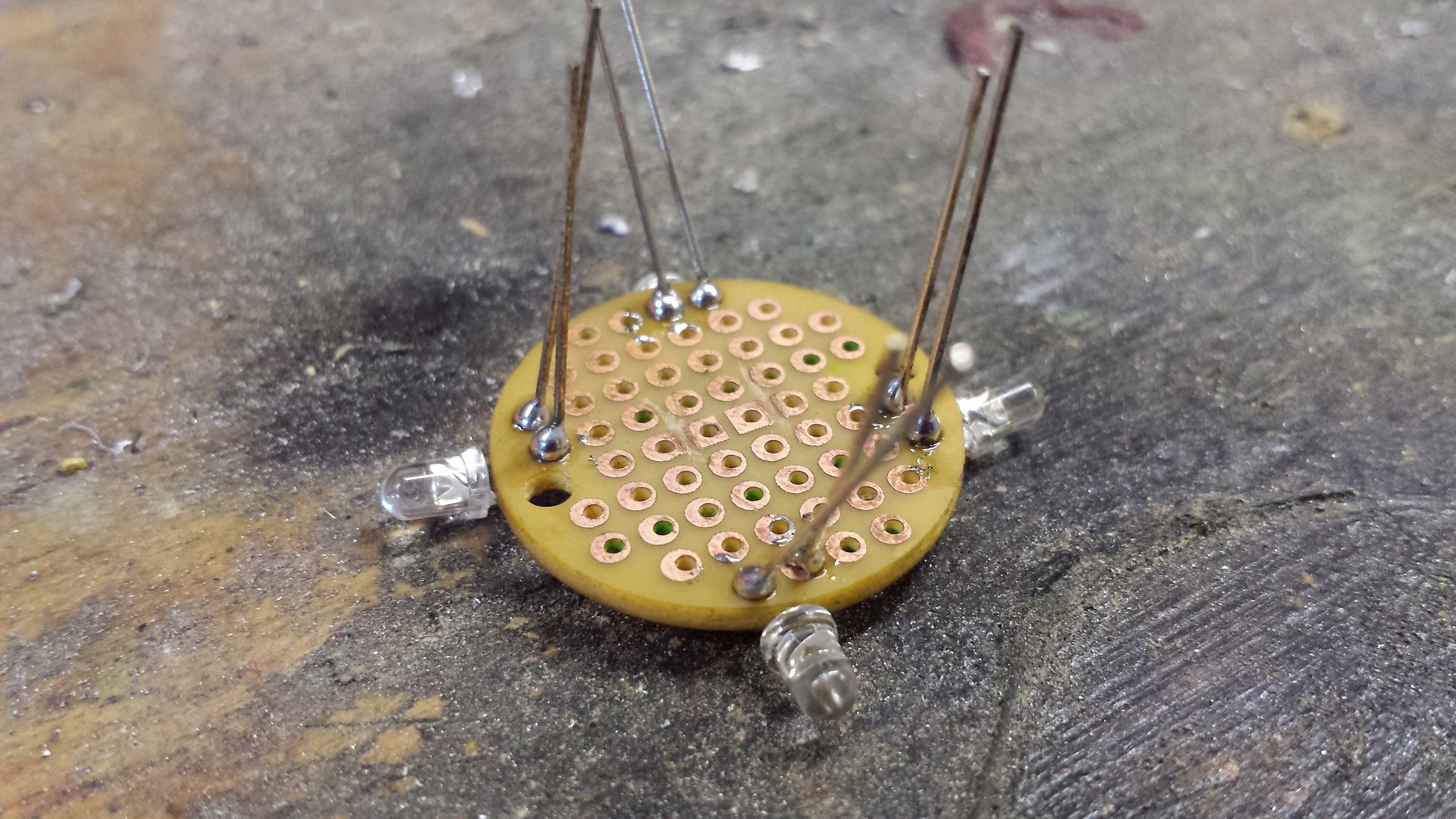 LED Sport Disc Attachment : 8 Steps - Instructables