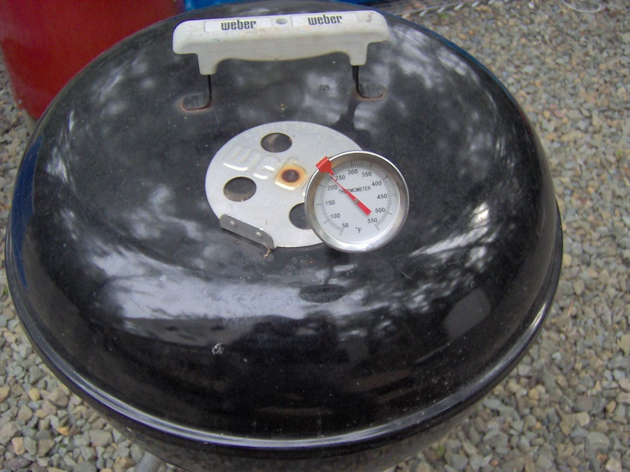 how long does it take to cook chicken breast on a weber grill