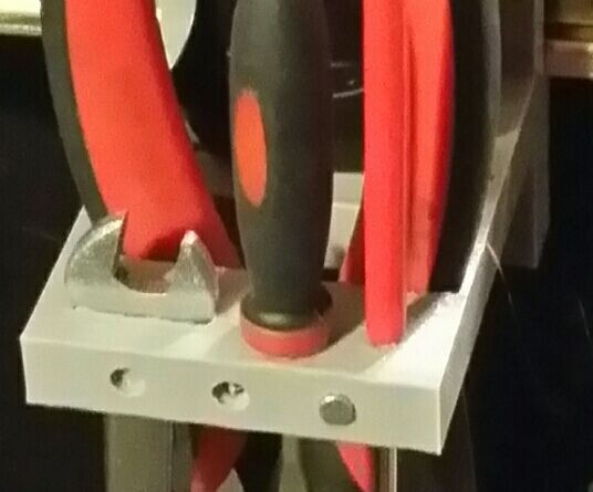 DIN Rail Mounted Tool Holders