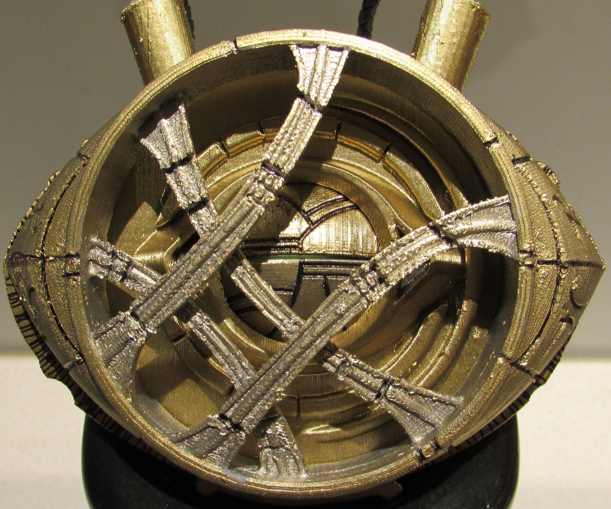 Doctor Strange - Eye of Agamotto With Opening Eye