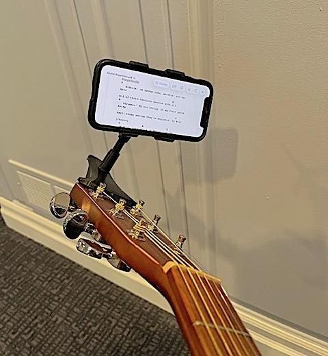 GUITAR -PHONE HOLDER HACK