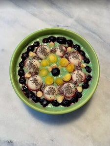 Healthy Circular Spirulina Smoothie Bowl