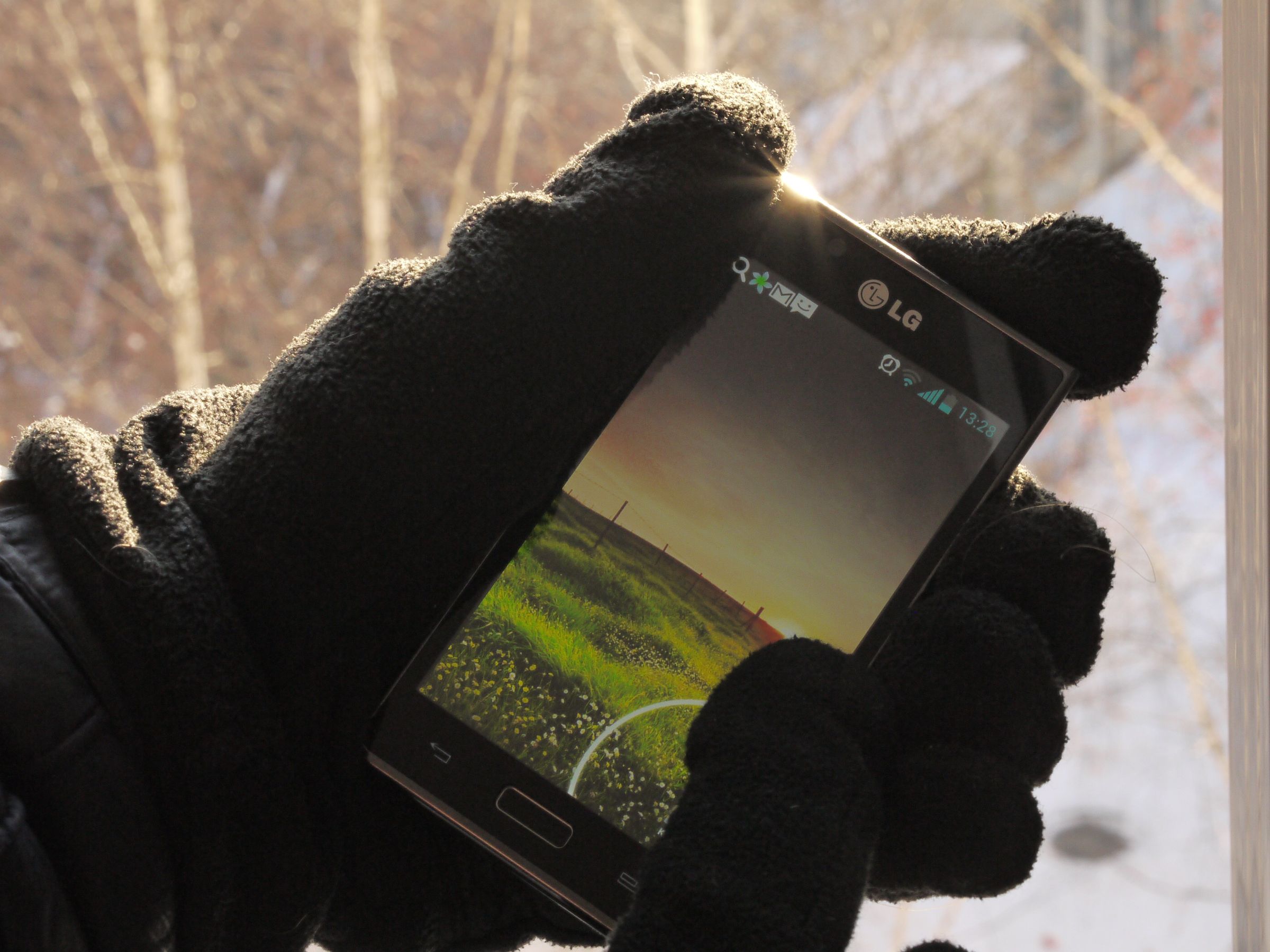 DIY TouchScreen Gloves: Lazy and Quick