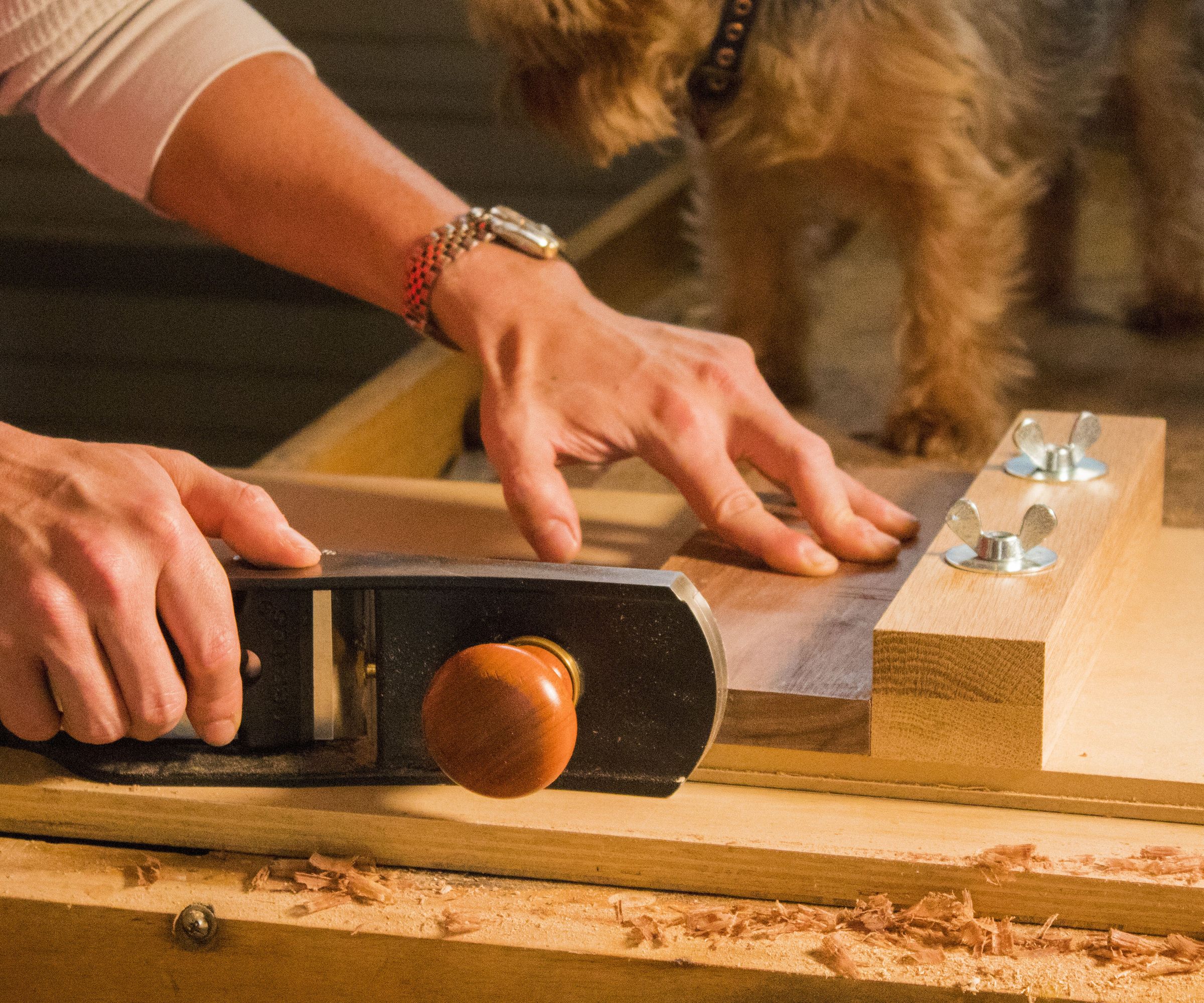 Scrap Wood Shooting Board - Hand Tool Woodworking for Beginners