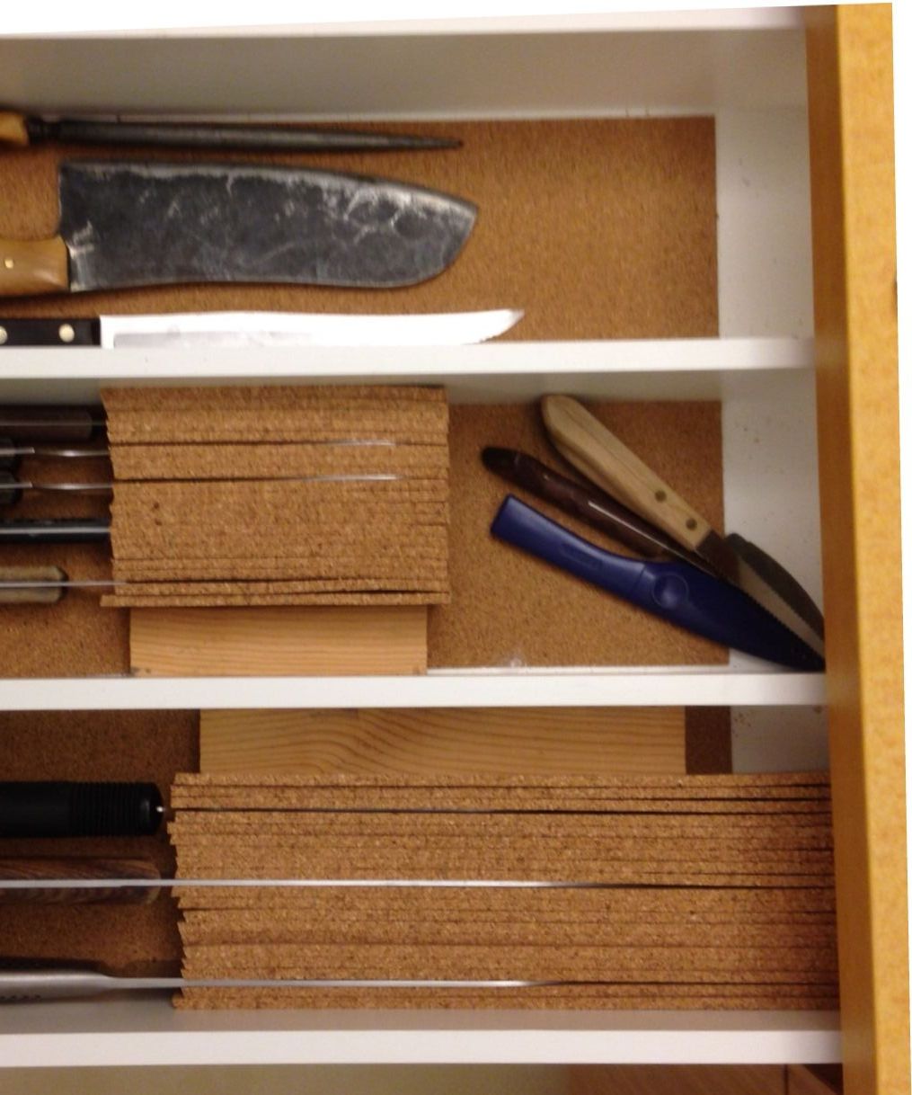 Knife Dock