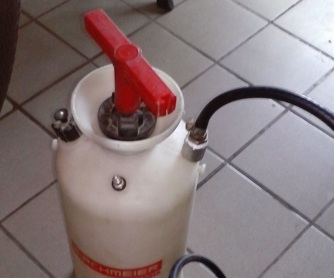 Garden Pressure Sprayer - Repair + Improvement
