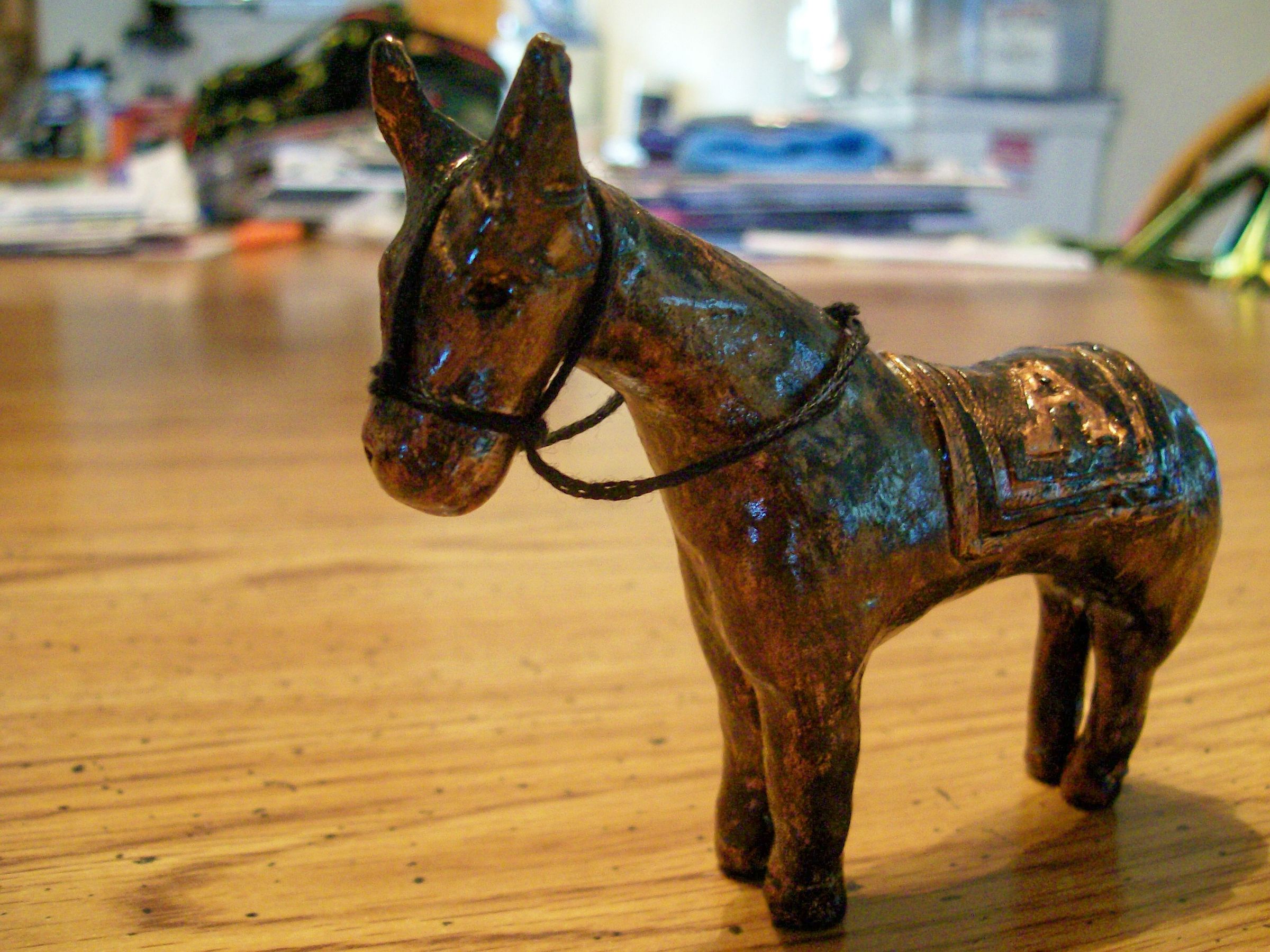 Imitation Bronze Effect for Clay