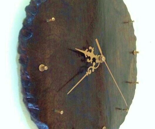 DIY Live Edge Clock