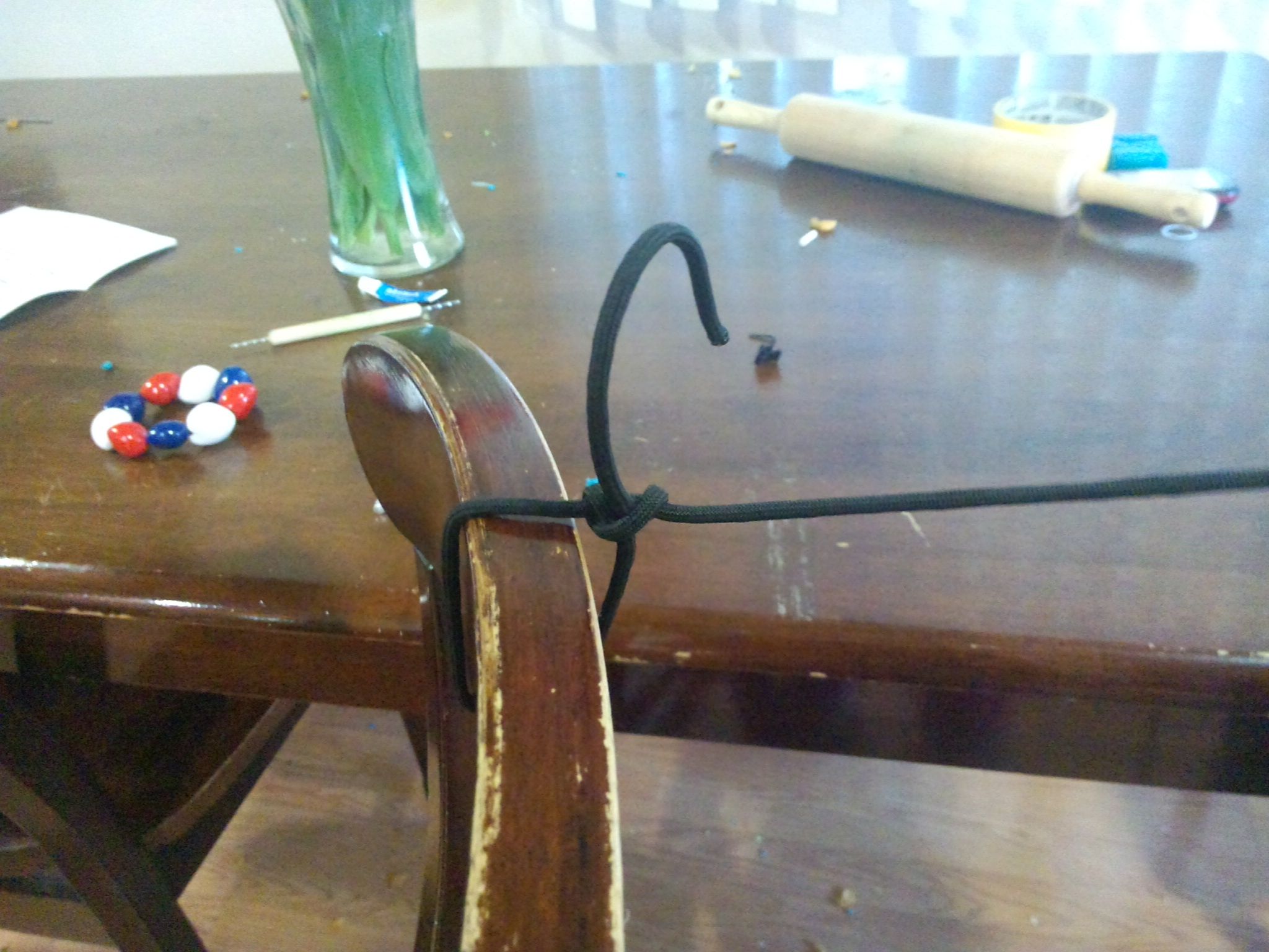 How to Tie Two Halfhitches and a Tautline Hitch. 9 Steps