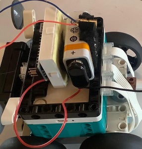 Attach the Breadboard and 9 Volt Battery to the Hub