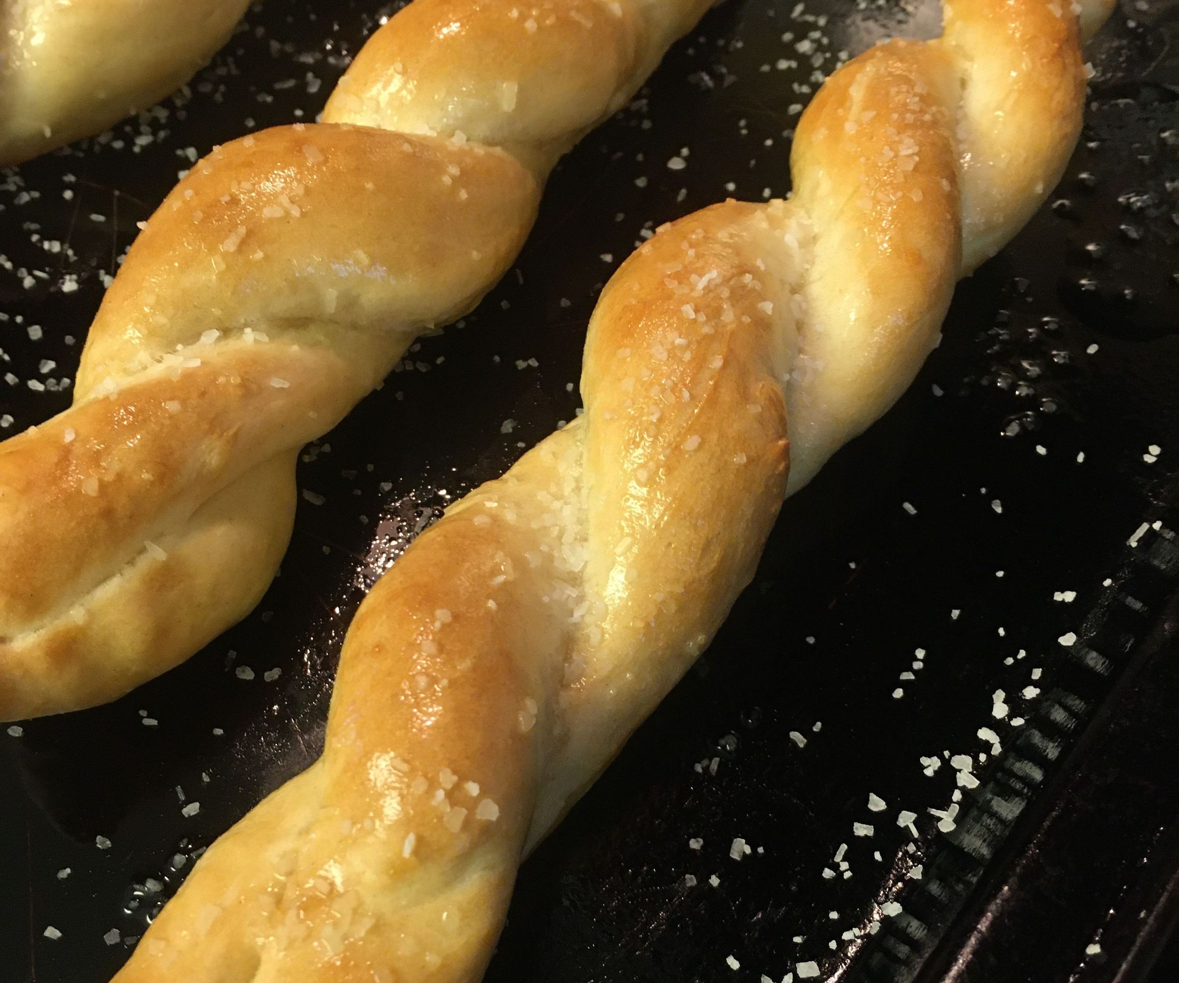 Copycat Auntie Anne's Soft Pretzels
