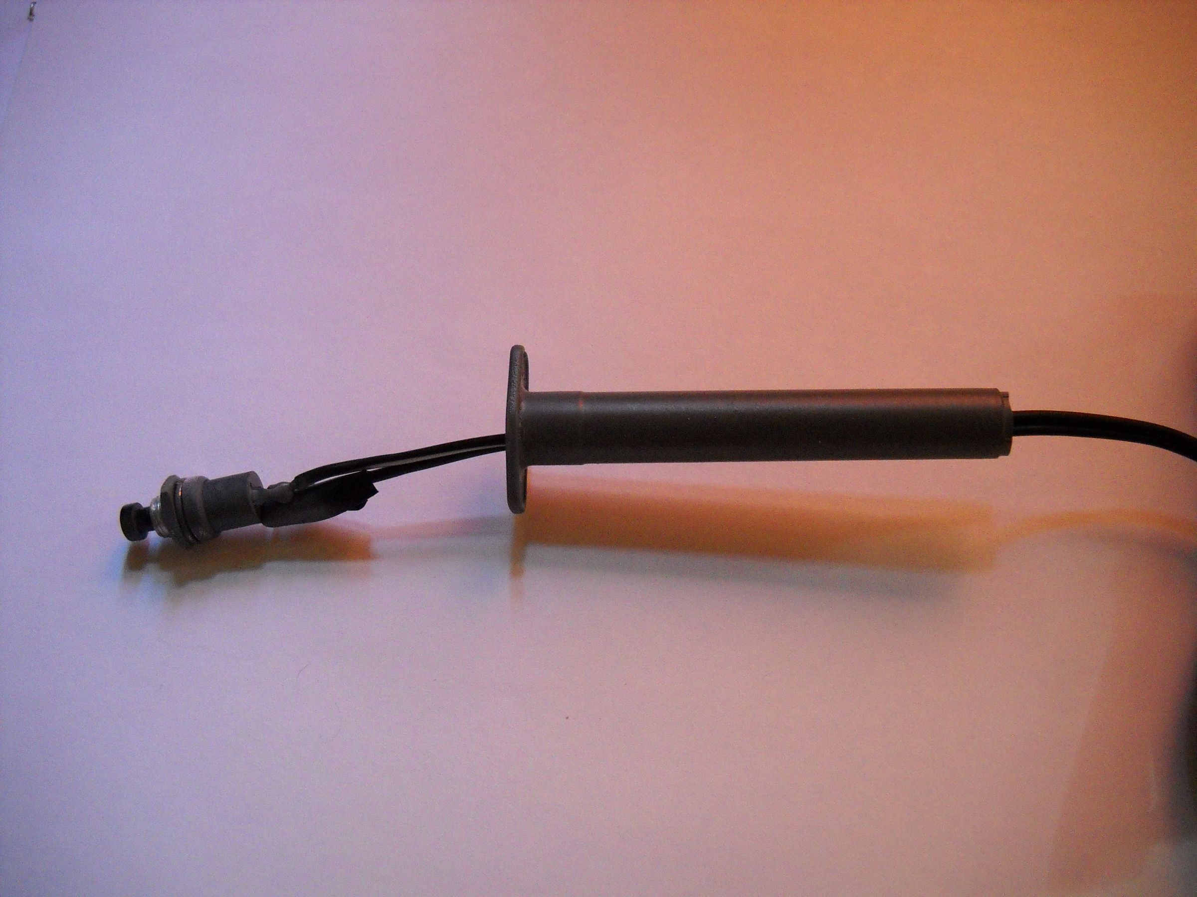 (13) Push Button Syringe Microphone Switch : 5 Steps - Instructables