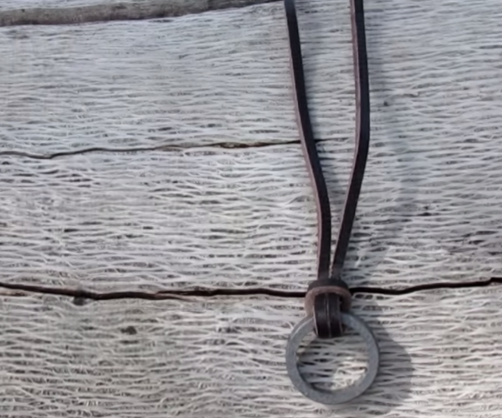 DIY Nathan Drake's Ring Necklace