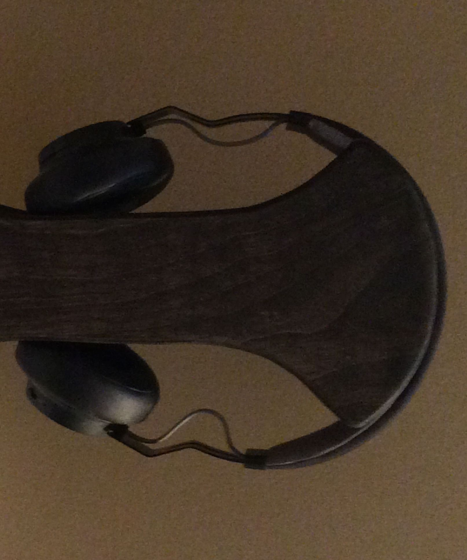 Headphone Stand, Wireless 1.0