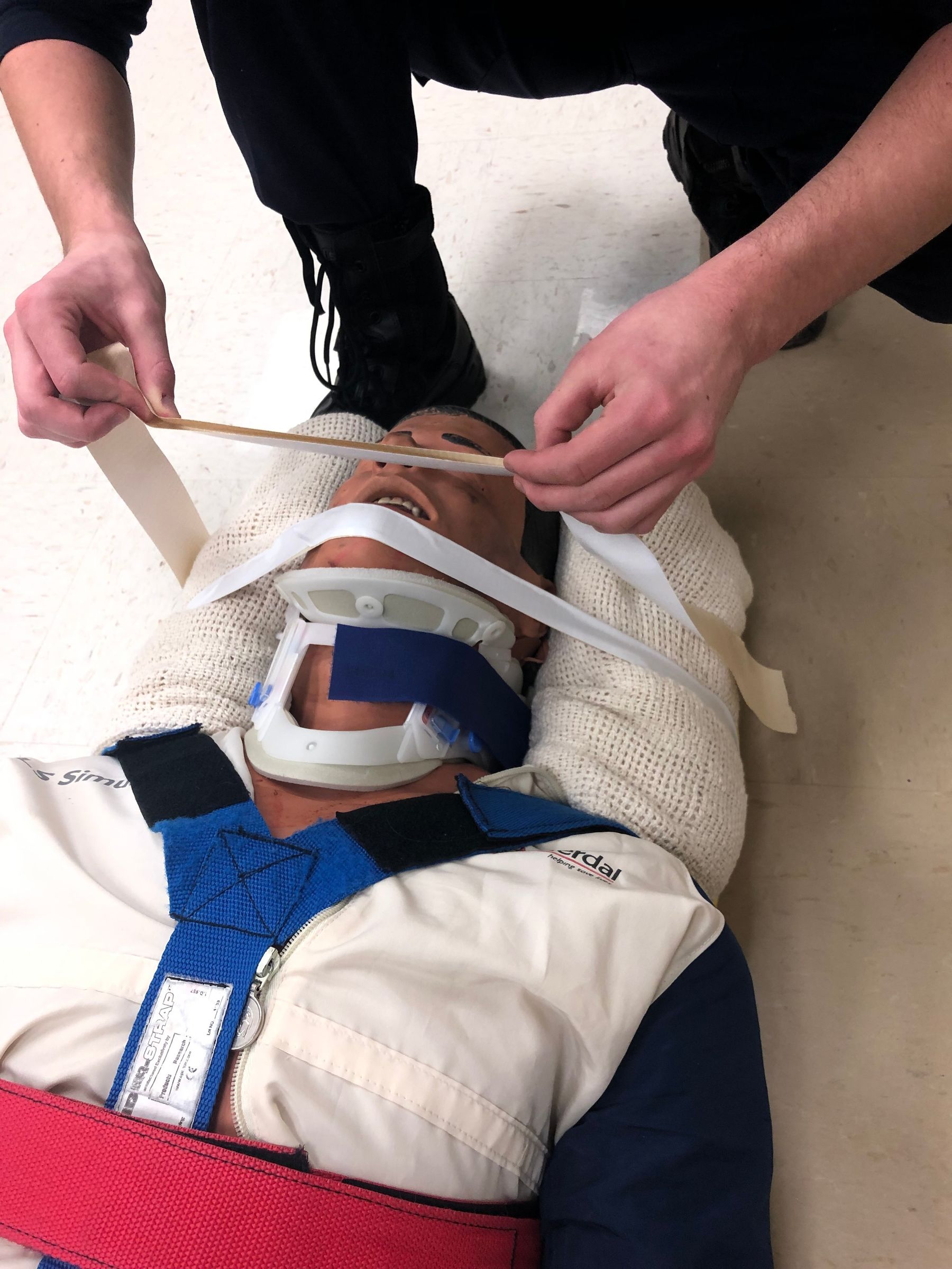 How to Backboard a Patient 5 Steps Instructables