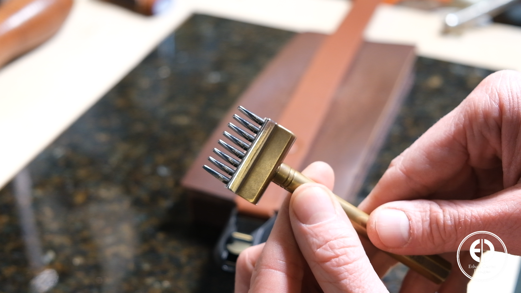 How to Make a Leather Camera Strap W/ Useful Accessories! : 10 Steps