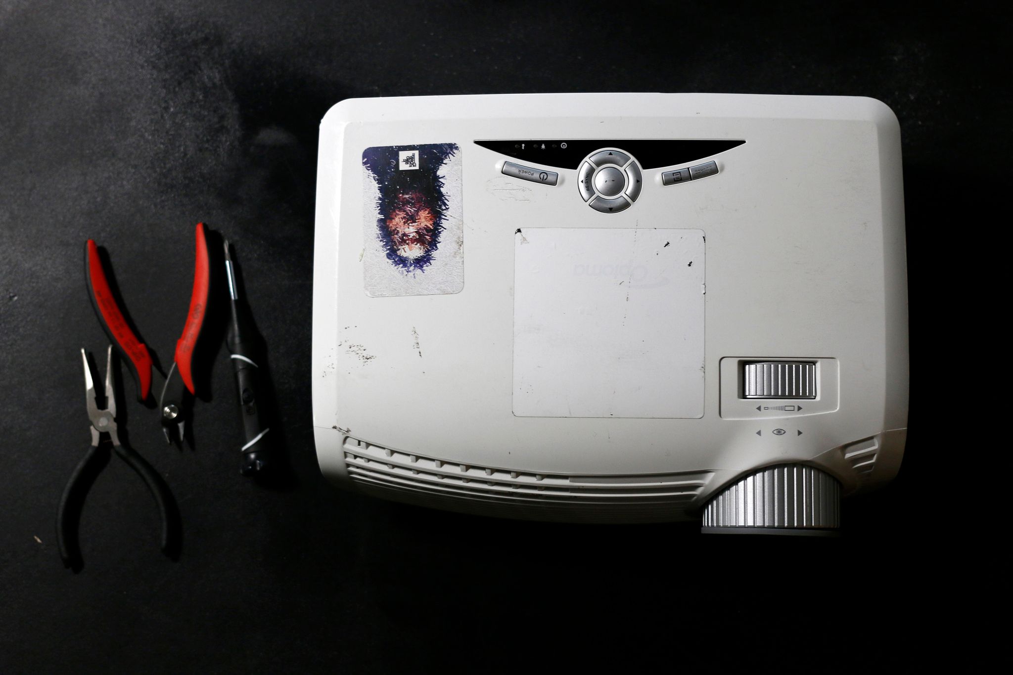 Amplify the Light > Projector Hack 13 Steps (with Pictures