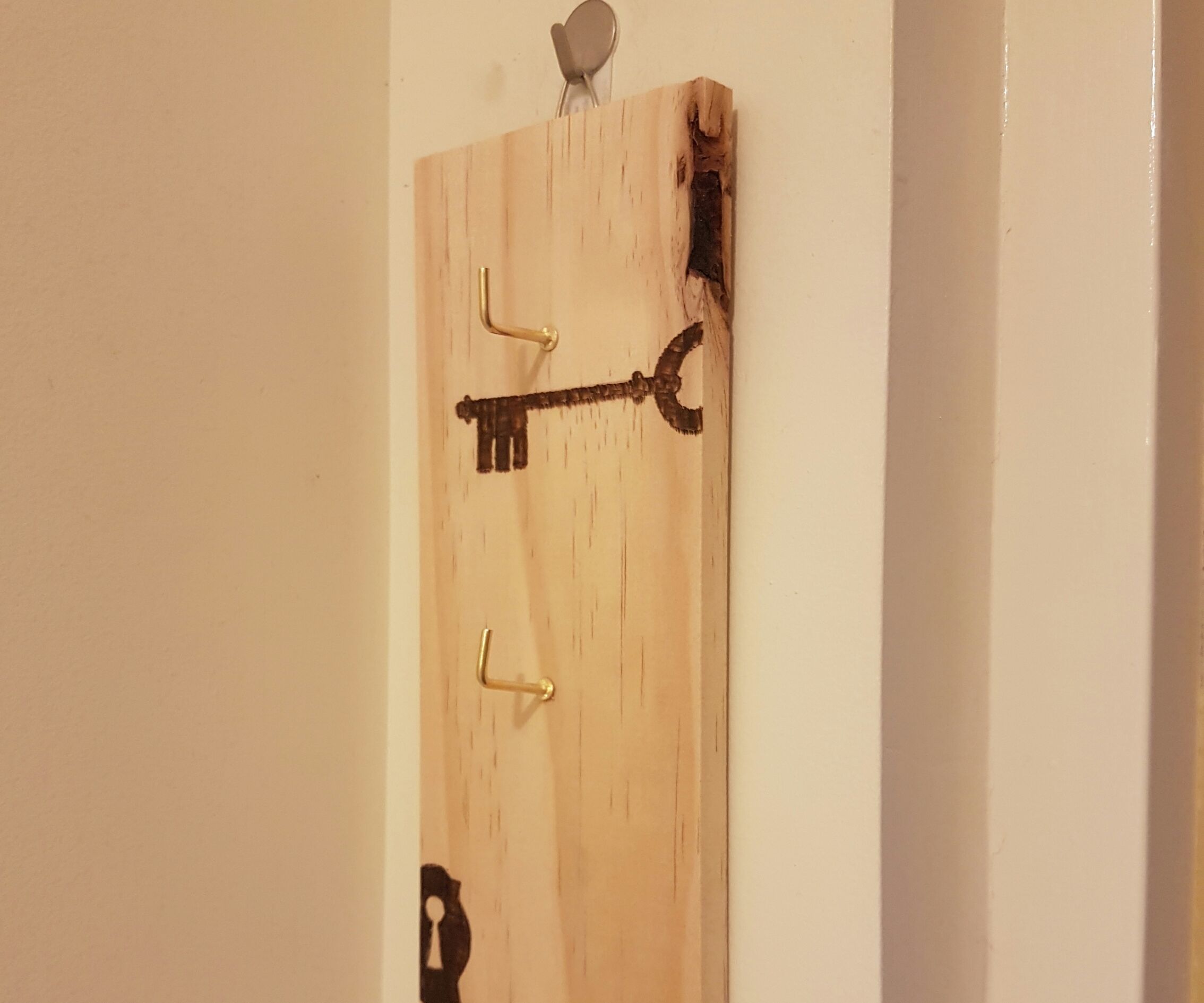 Easy Keyboard Hanger