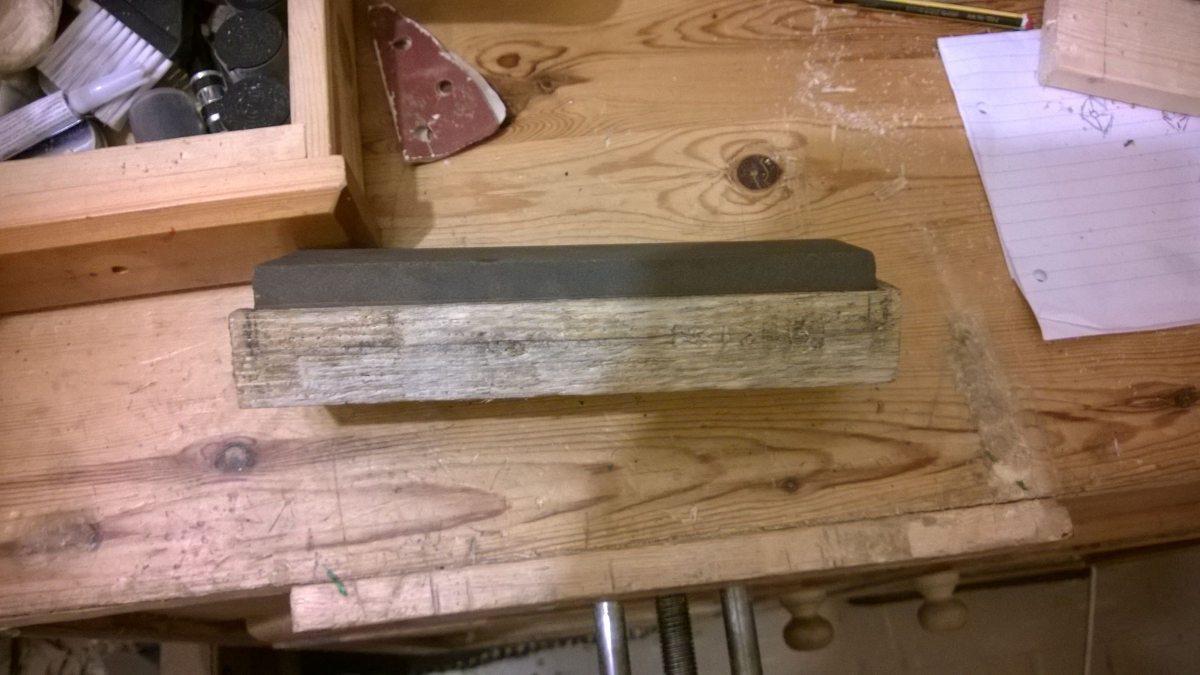 OIL OR DIAMOND STONE HOLDER, 5 Steps (with Pictures) Instructables