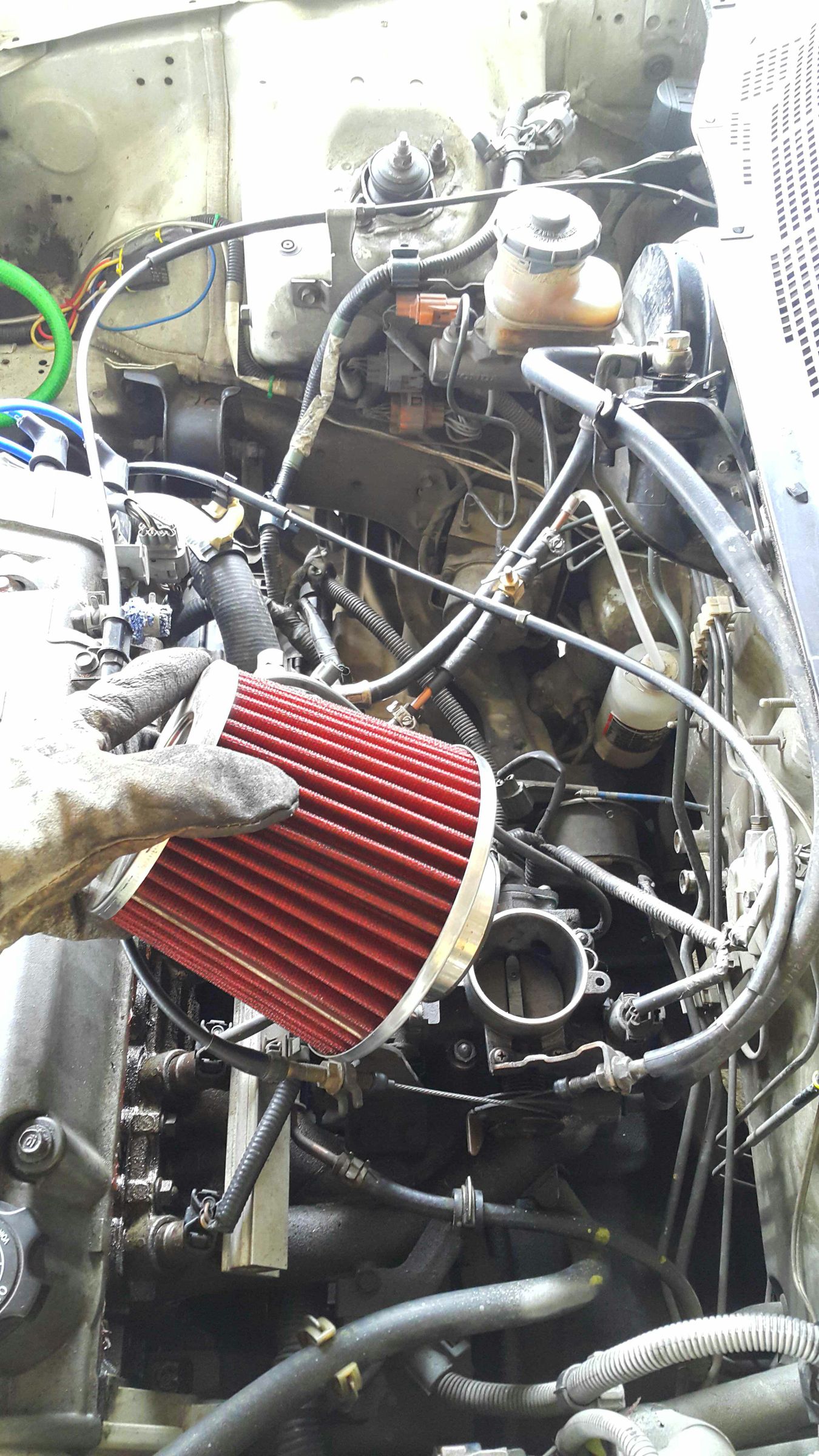 Replacing an Idle Air Control Valve (Honda Civic 1999 D16Y7). 5 Steps