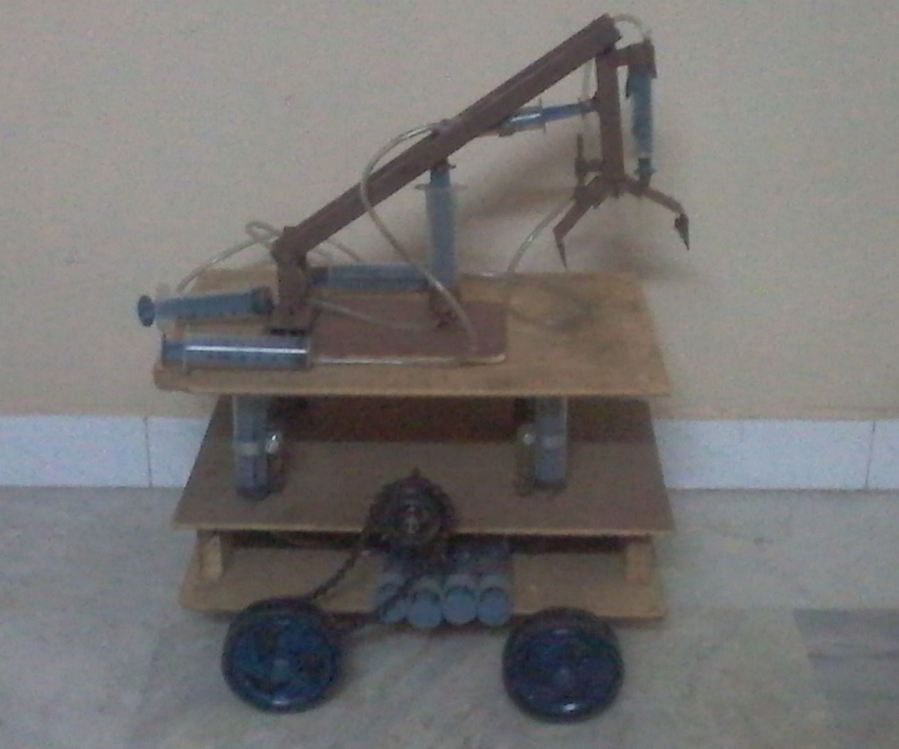 Hydraulic Load Lifter
