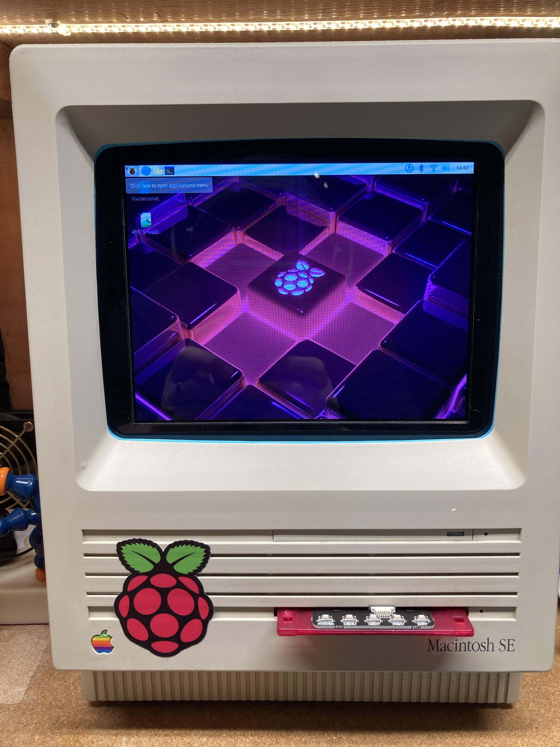 Convert a Vintage Apple Macintosh Computer Into a Raspberry Pi