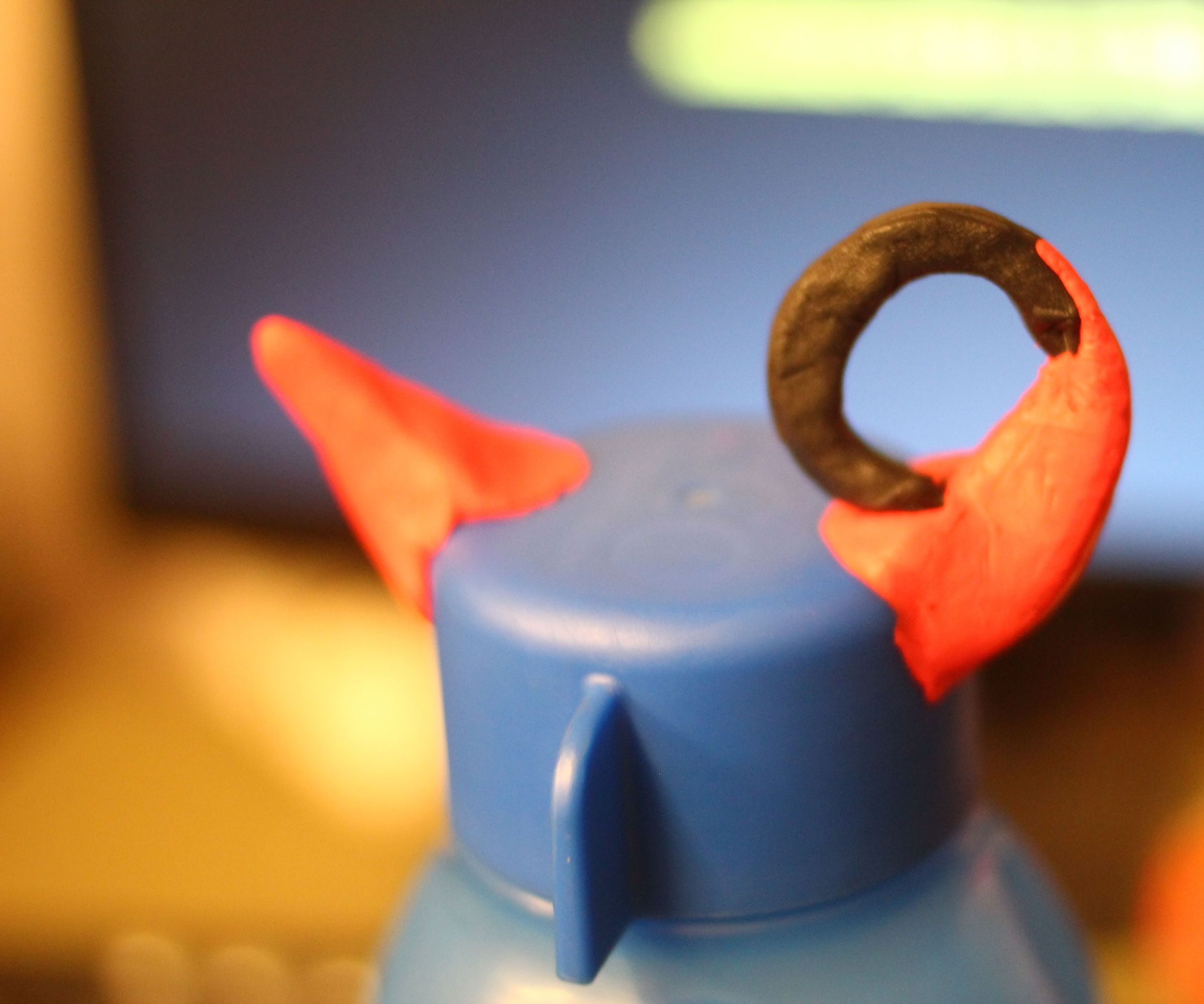 Sugru Devil Bottle