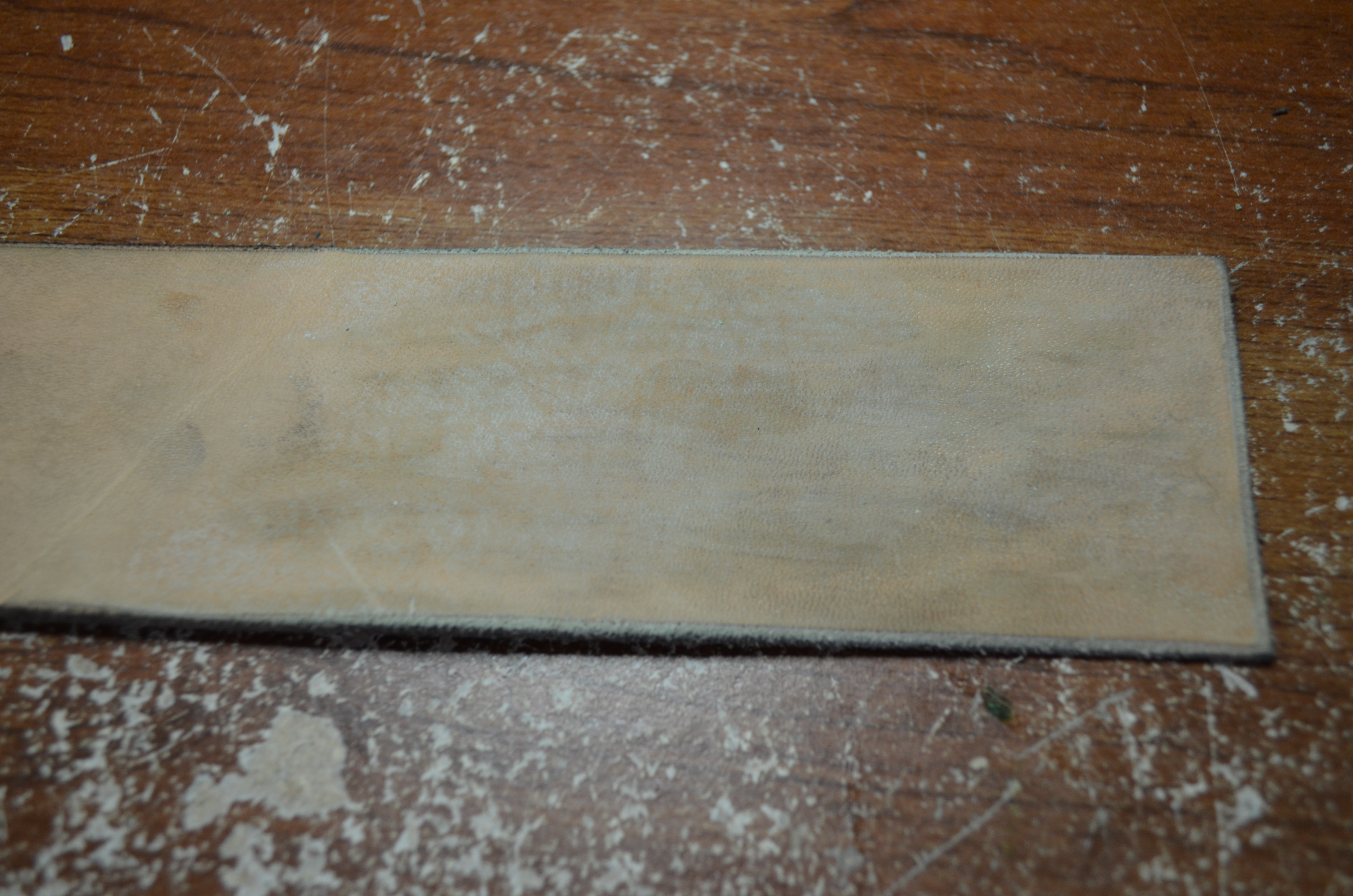 How to Load a Strop (Knife Sharpening) 4 Steps Instructables