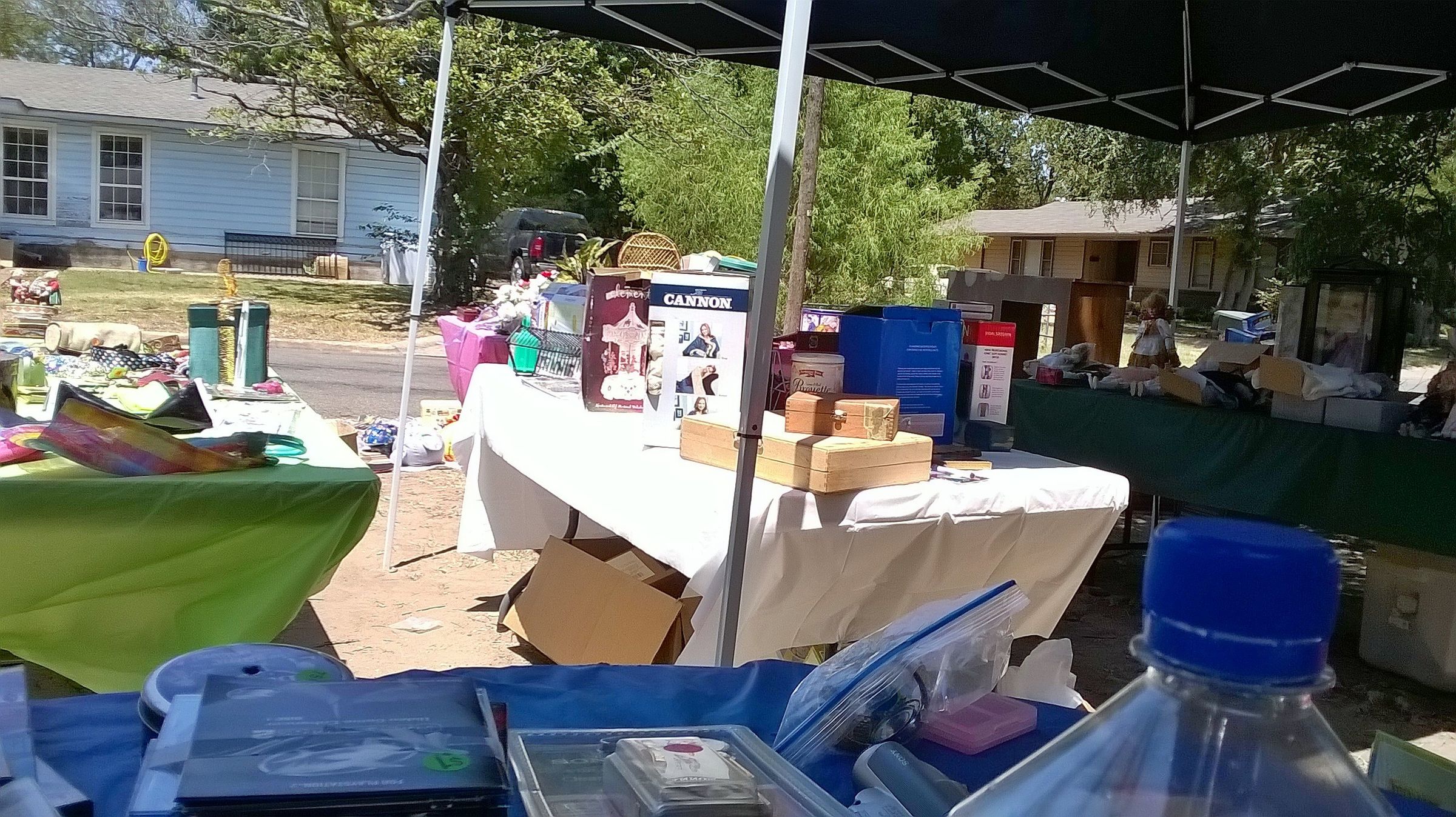 HOW TO START A GARAGE SALE 10 STEPS visual data 5