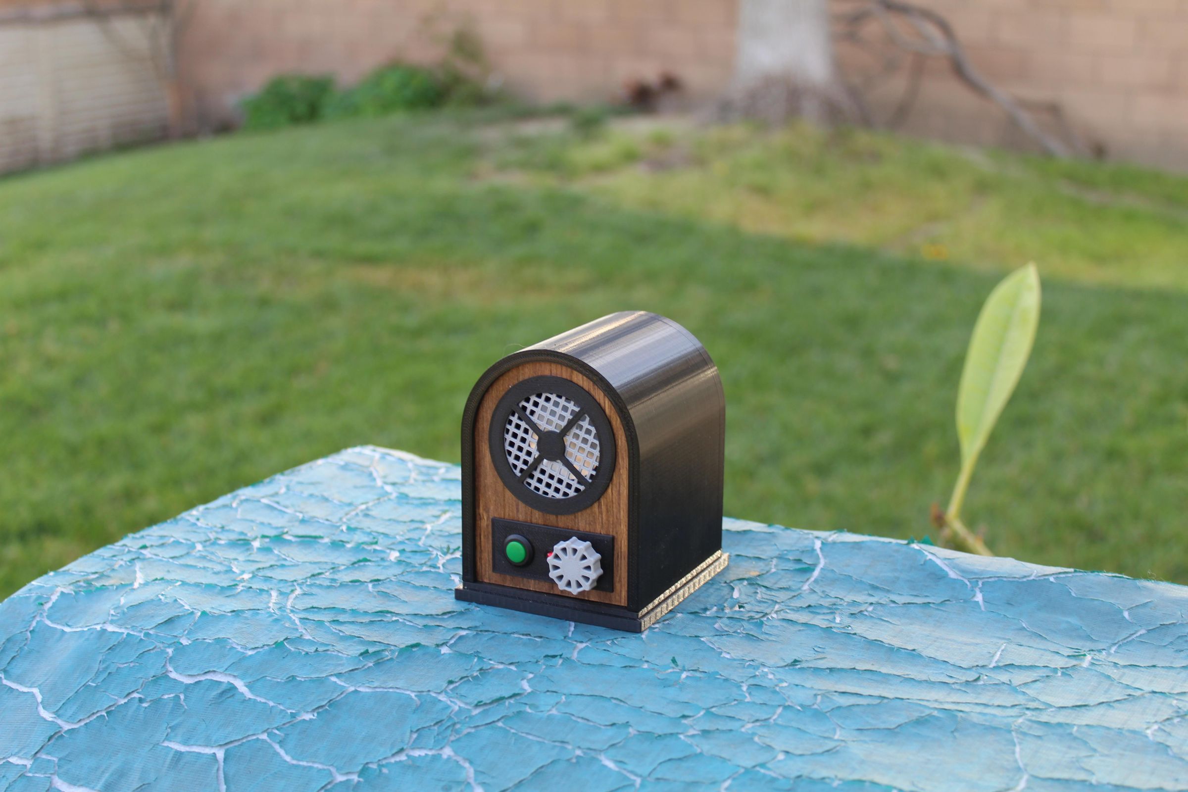 Retro Battery Powered Bluetooth Speaker 10 Steps (with Pictures