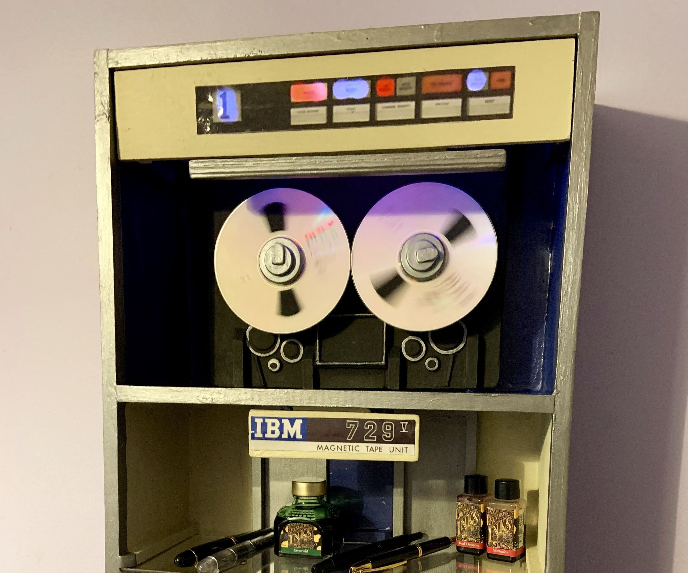 Retro Mainframe Computer Digital to Analog Shelf