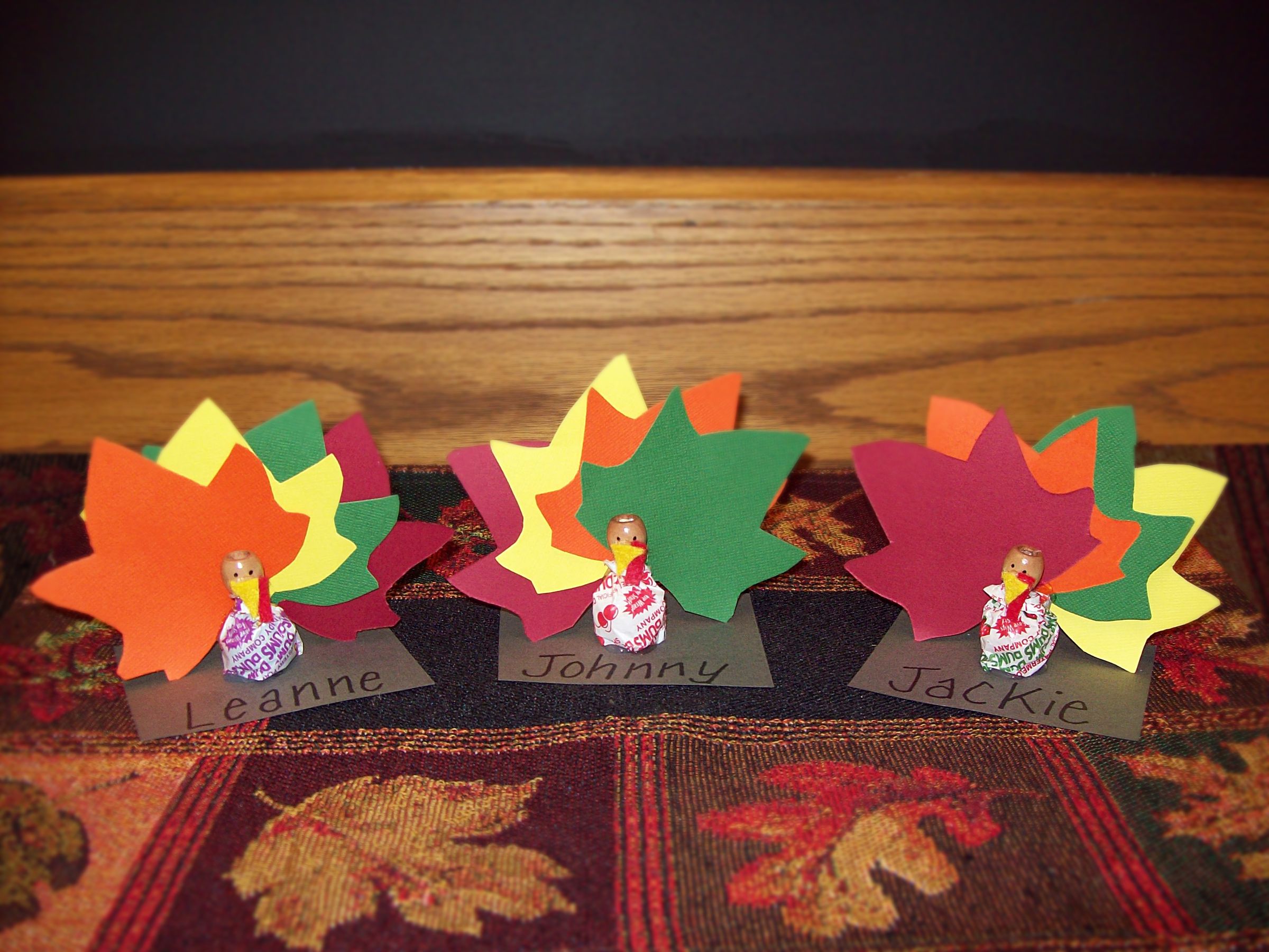 Thanksgiving Crafts: Thanksgiving Place Card Holders