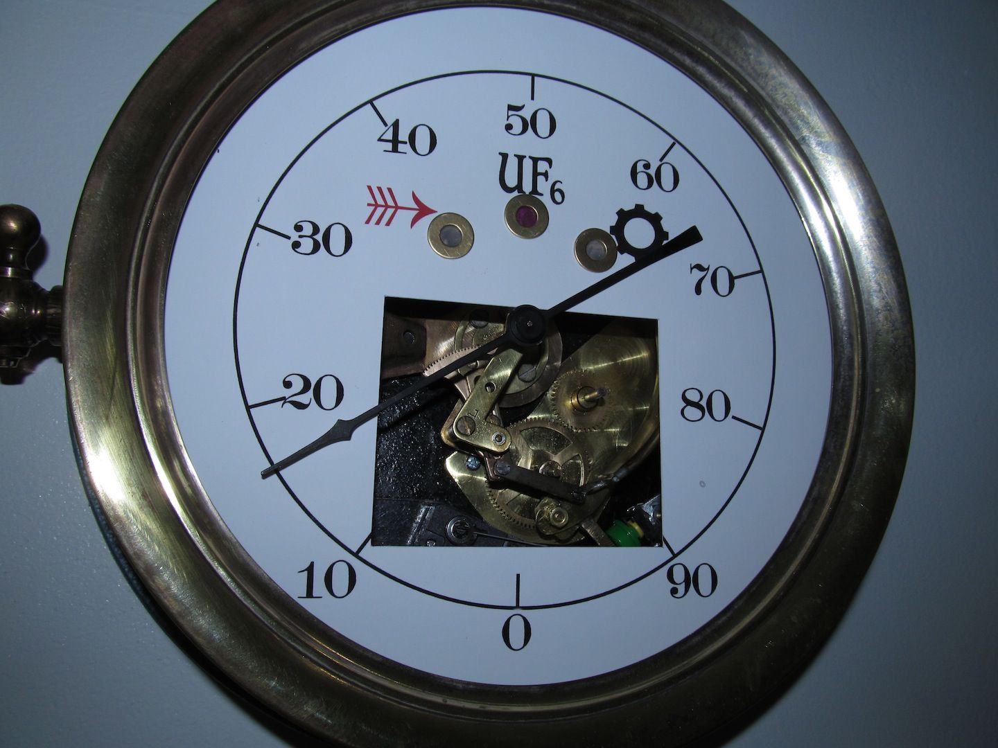 STEAMPUNK STEAM GAUGE, POWERED BY ARDUINO