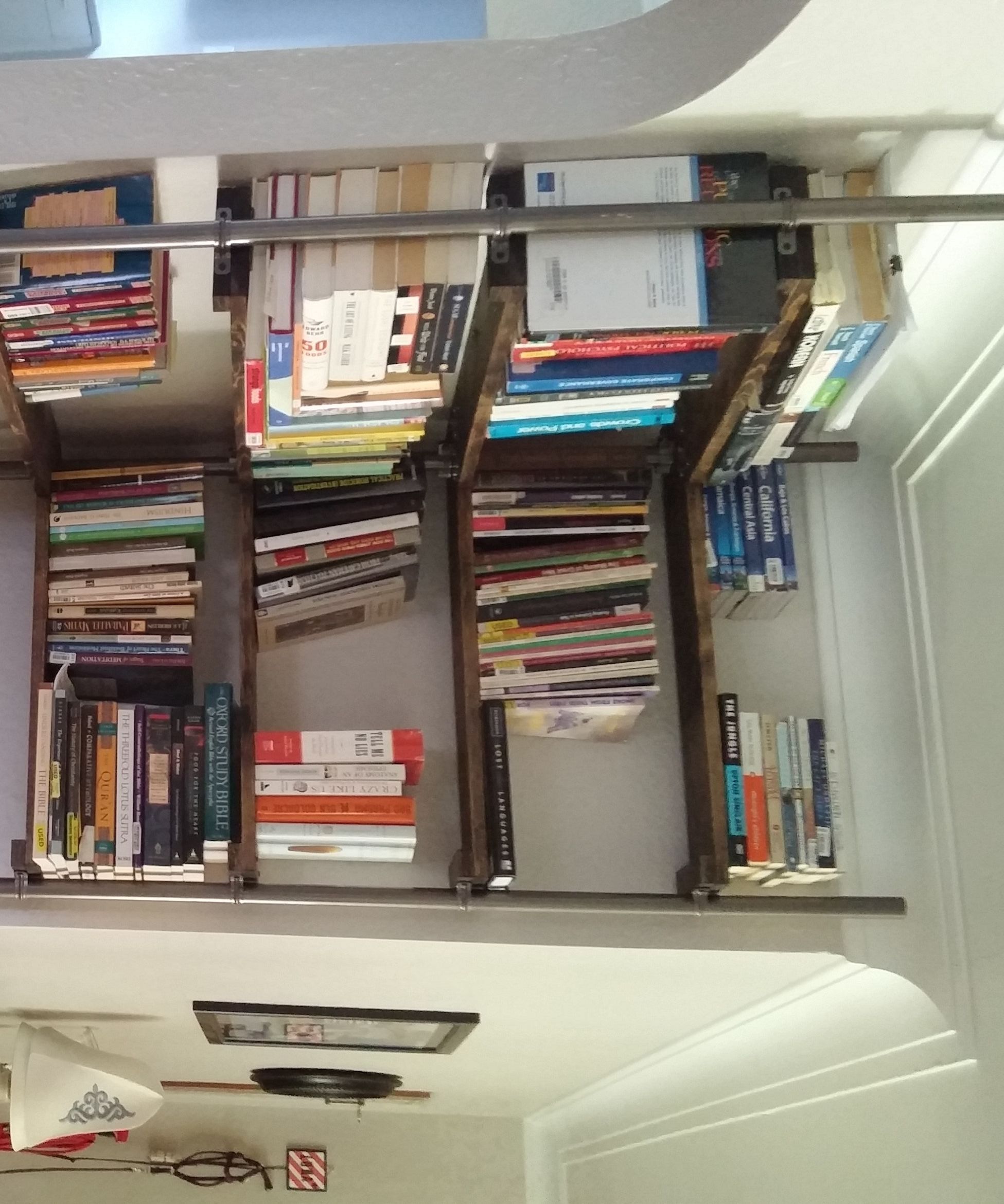 Self-Supporting Corner Bookshelf