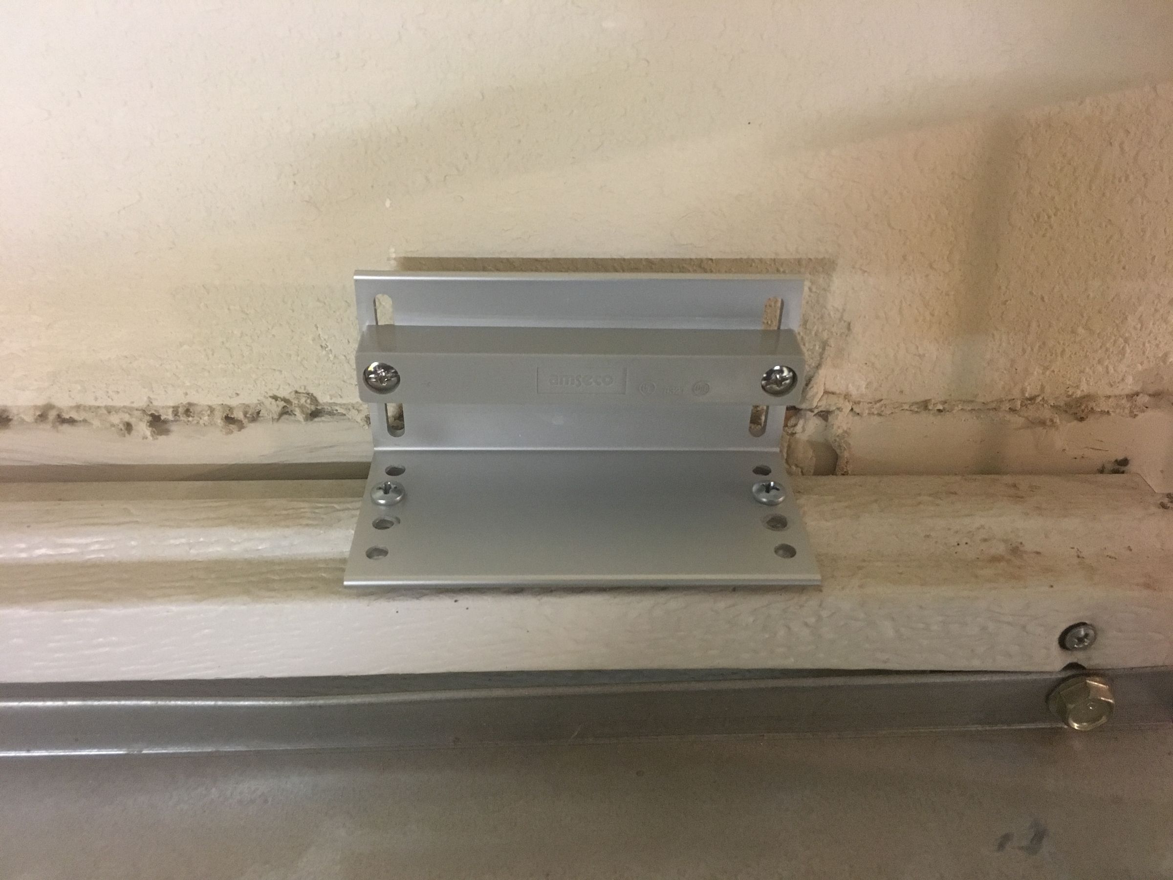 WeMo Maker Garage Door With Notification & Siri : 6 Steps - Instructables