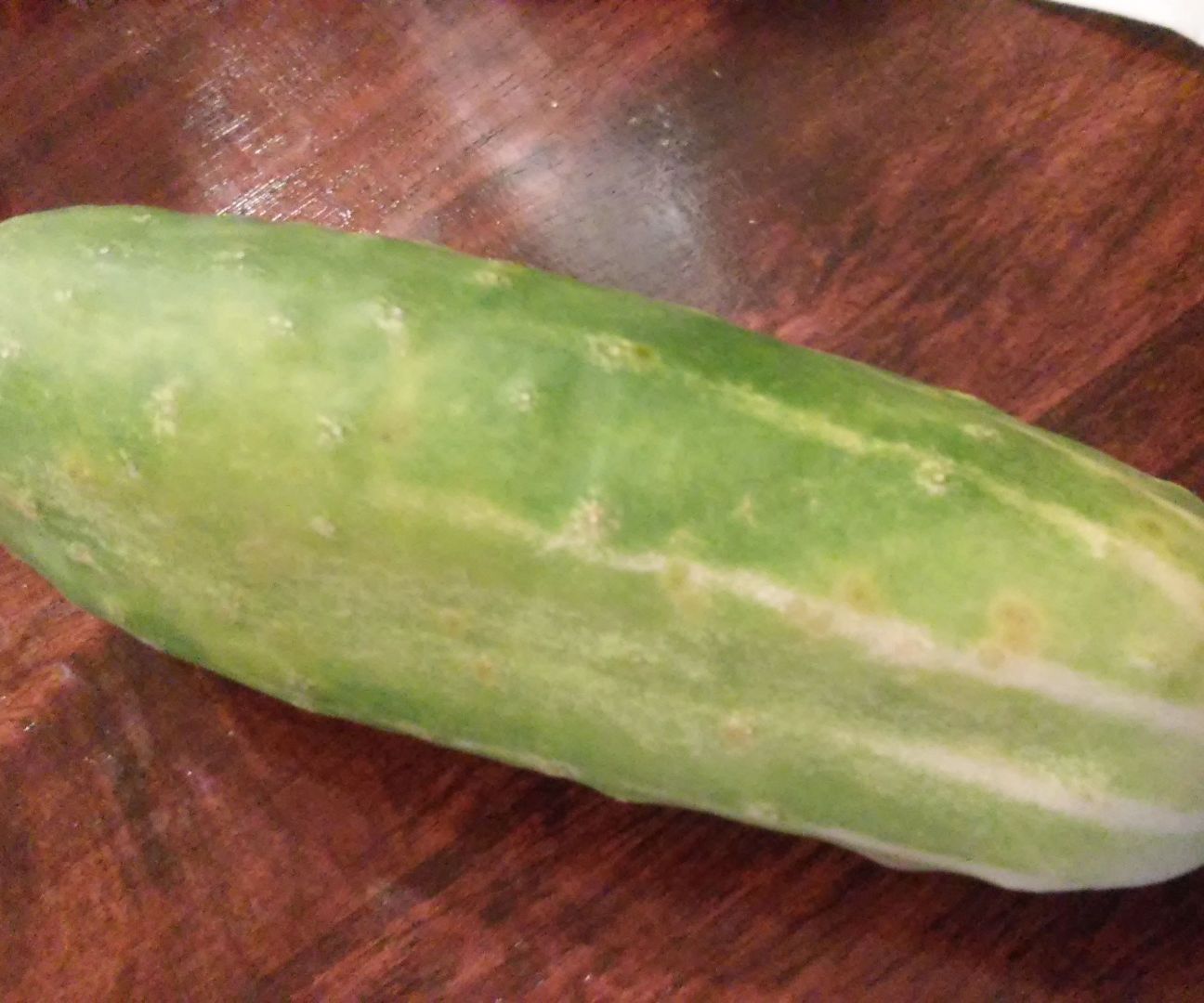 How to Cut Cucumbers for a Snack