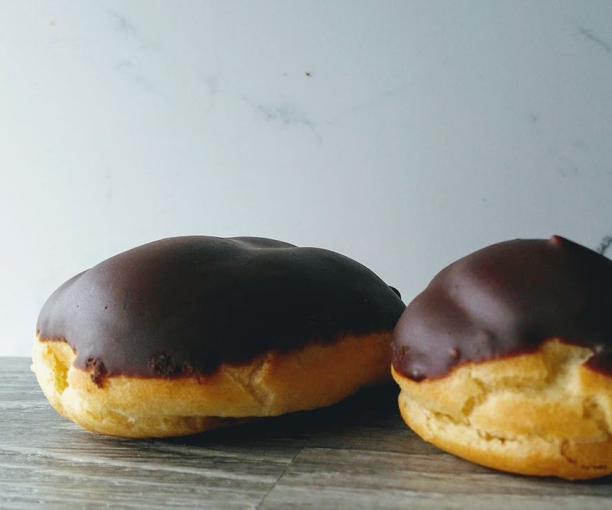 How to Make Chocolate Eclairs