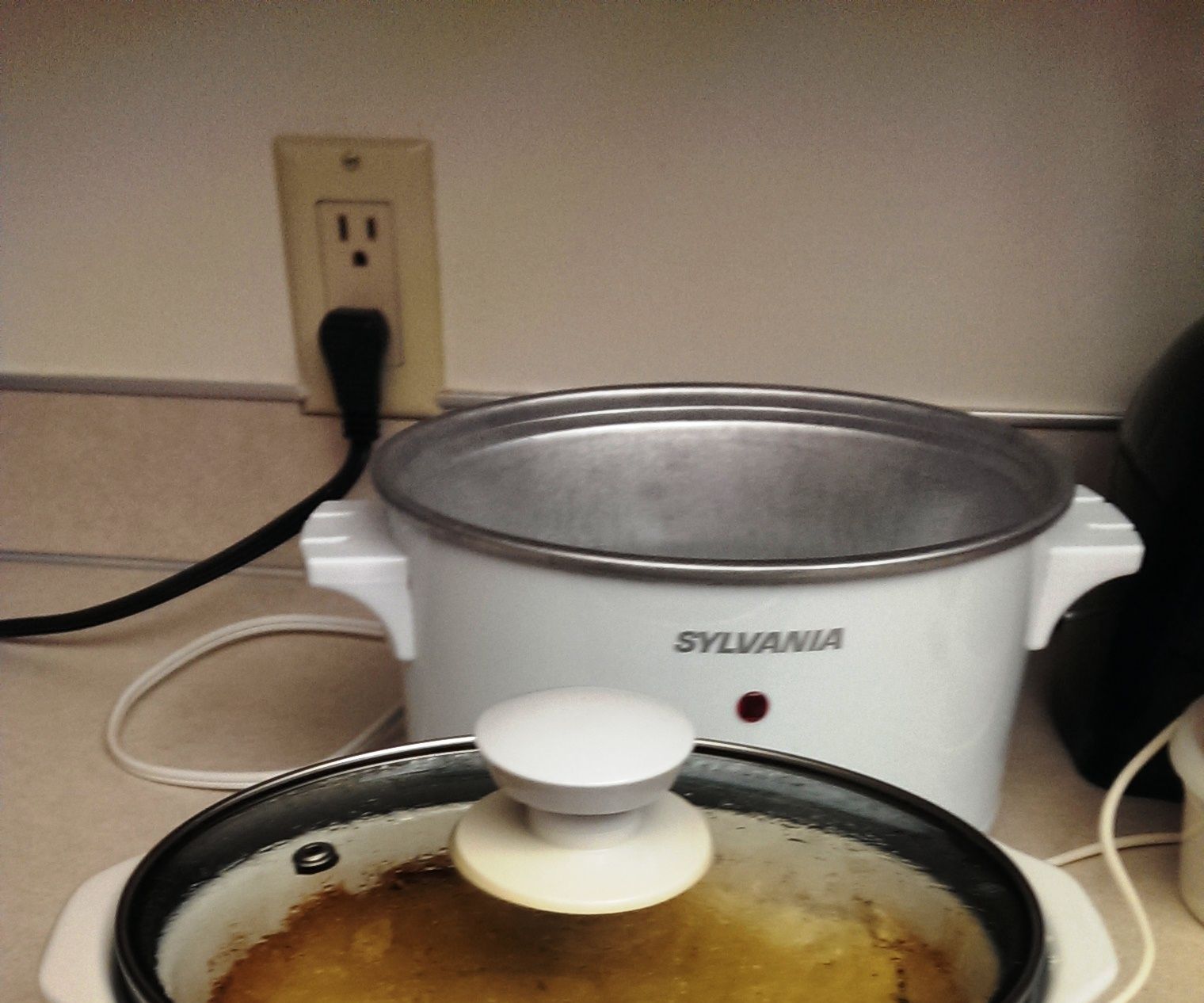 Crockpot Cake + Microwave Cupcakes