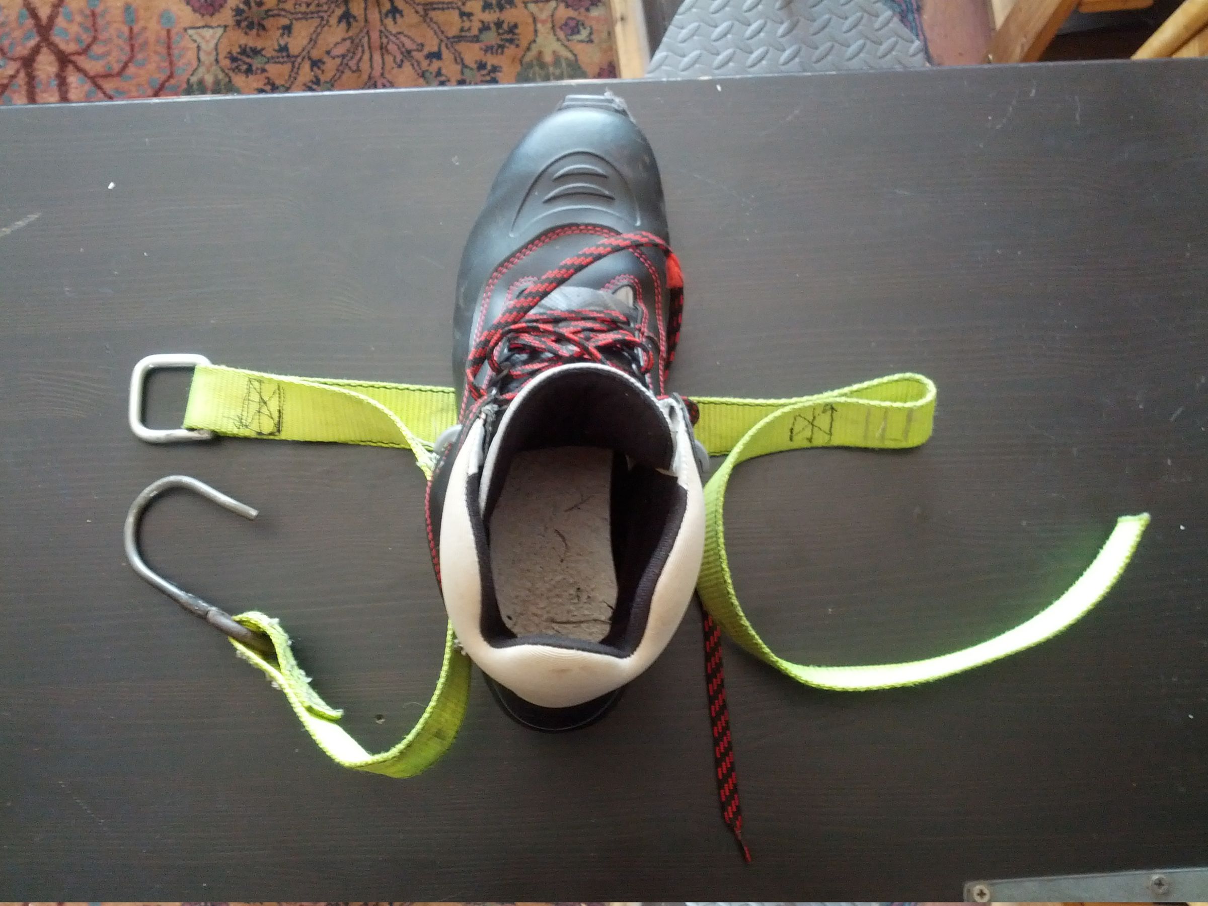 Make Your Own Gravity Boots! (Sort Of...) 4 Steps Instructables