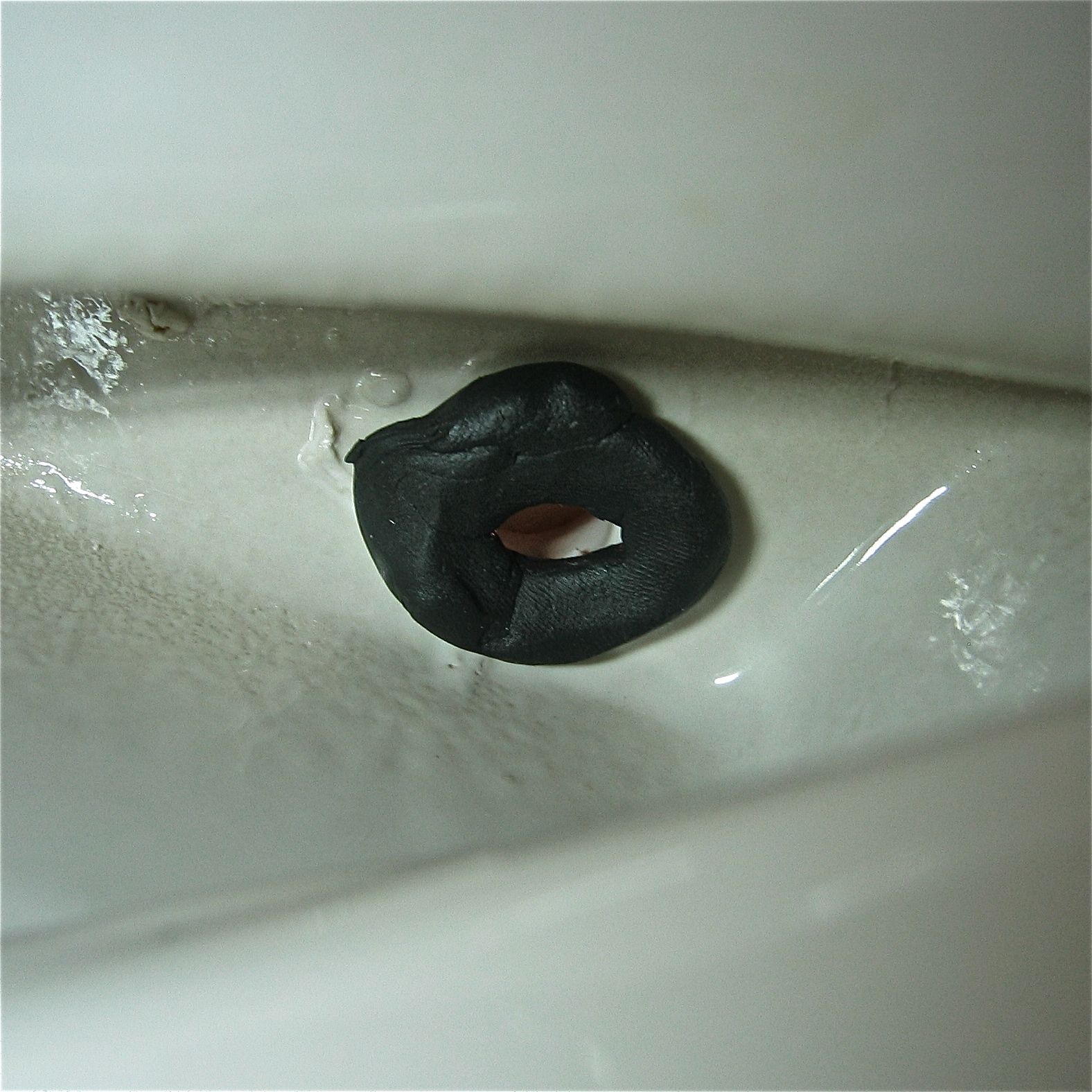 Fix a Toilet Seat With Sugru 6 Steps Instructables