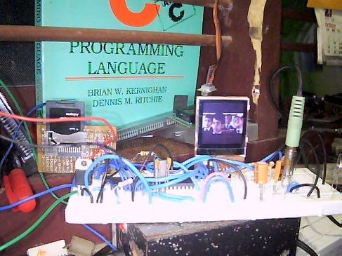 Playing video on nokia color LCD using an ATmega32
