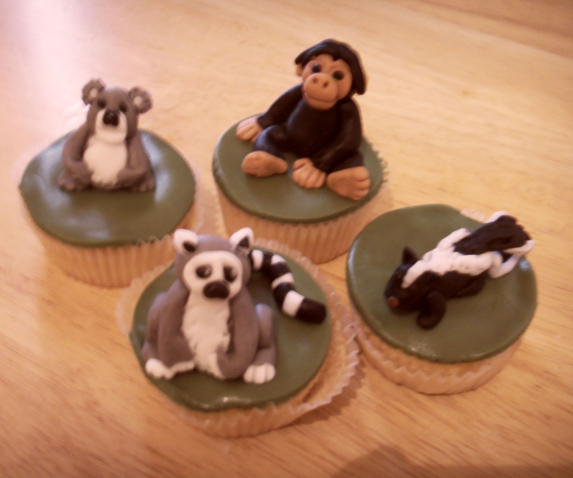 We're All Going to the Zoo Tomorrow... Animal Cupcakes