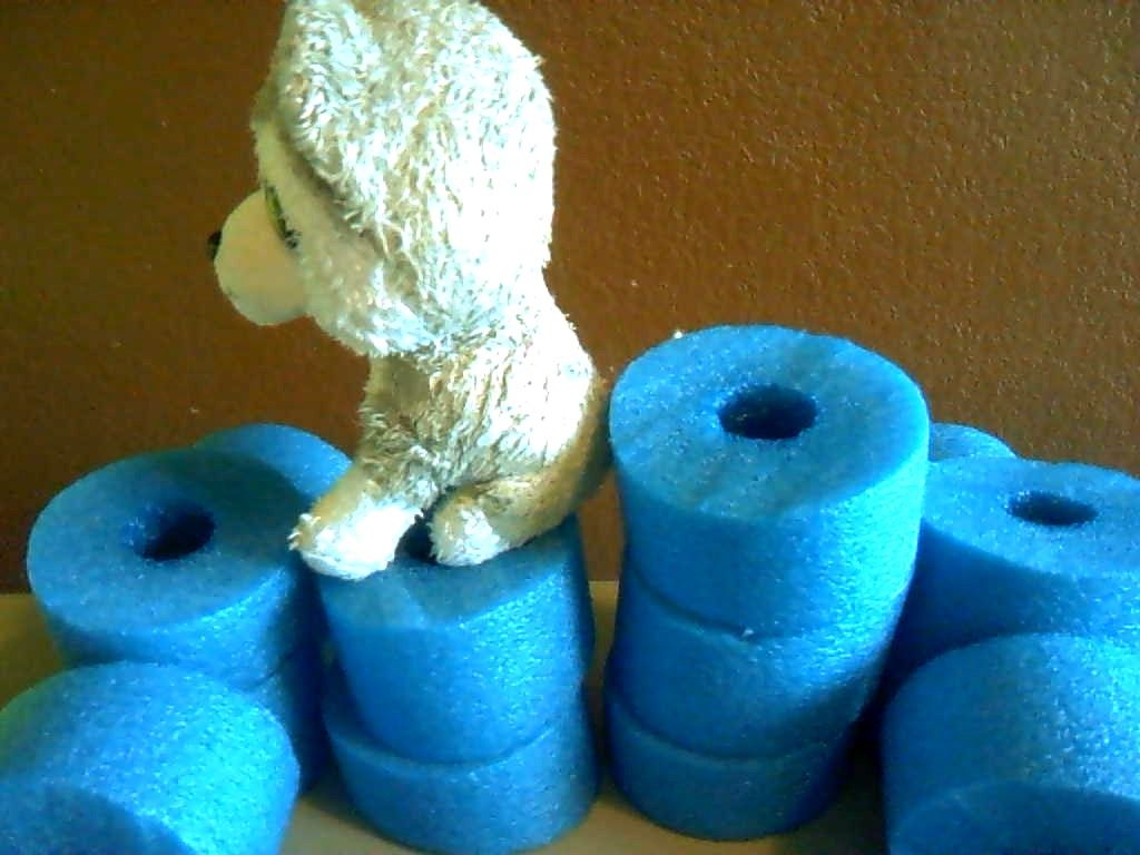 How to Make Your Own Fun NOODLE BLOX!!!!