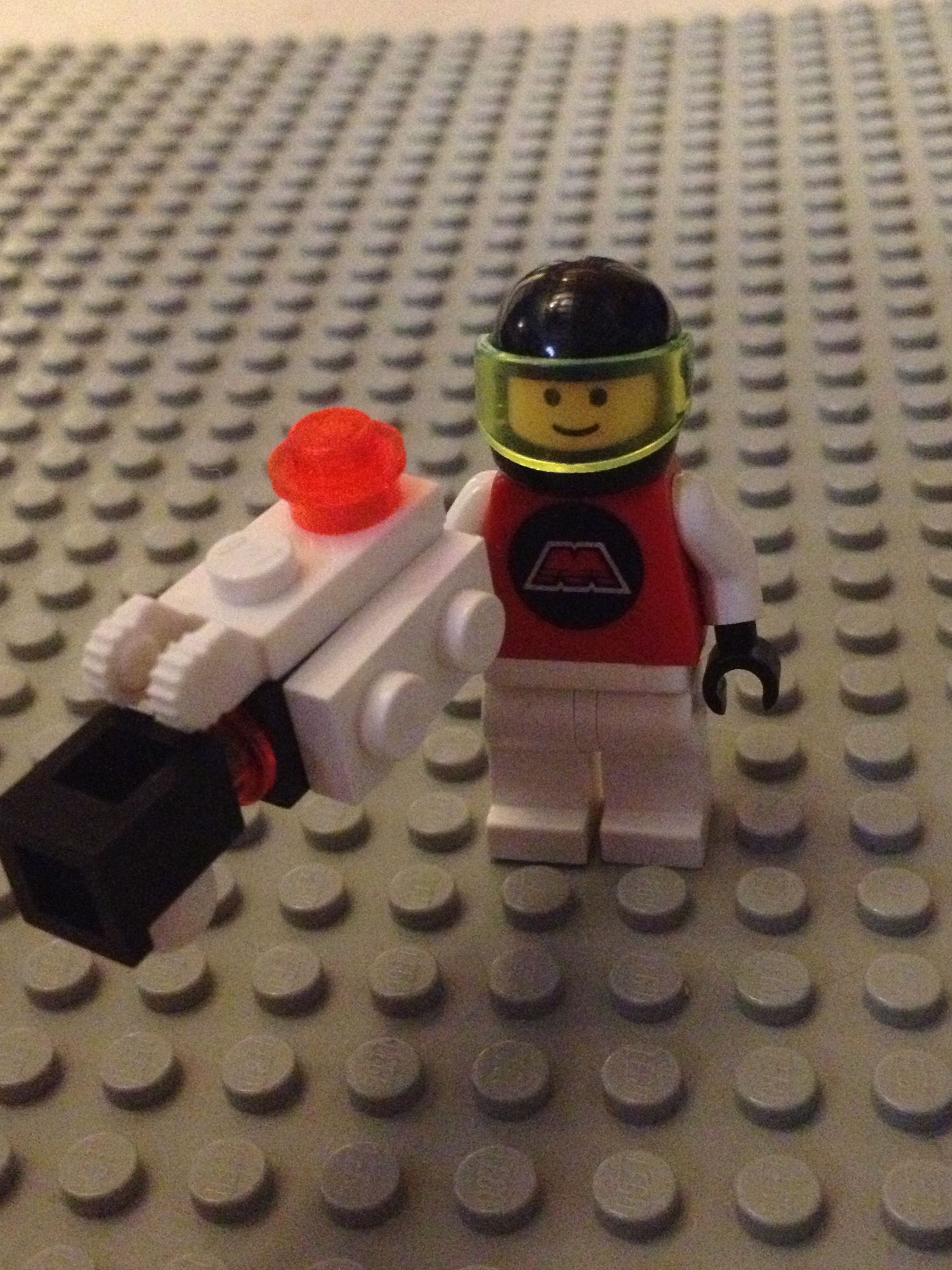 Minifigure-sized Lego Portal Gun