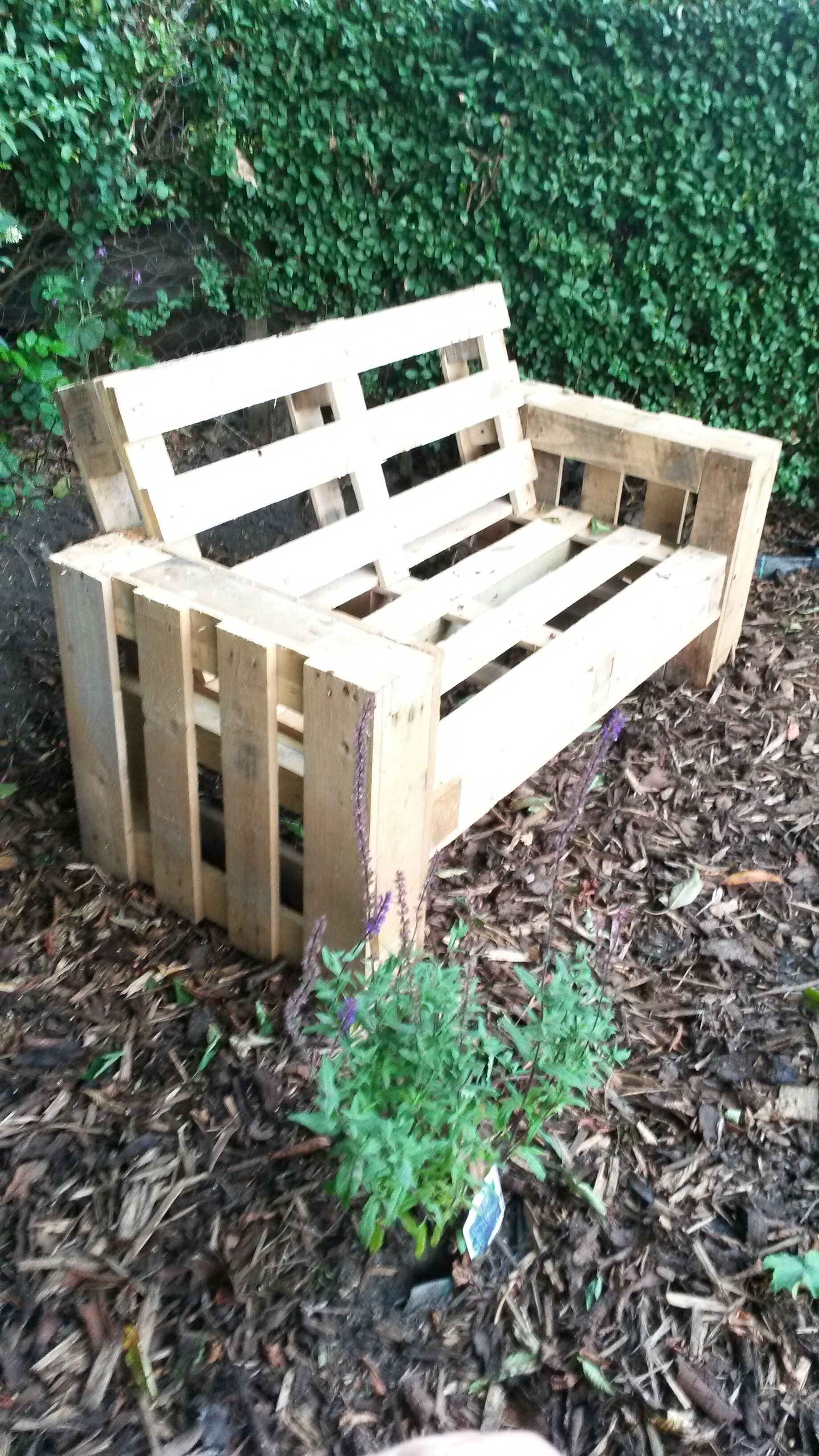 DIY Pallet Sofa 4 Steps (with Pictures) Instructables