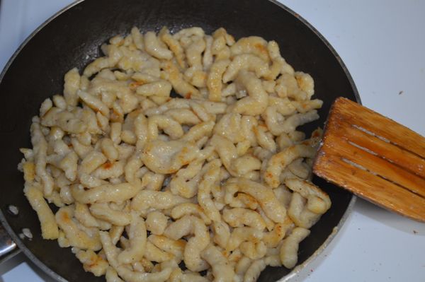 How to Make Spaetzle, the Easy Way.