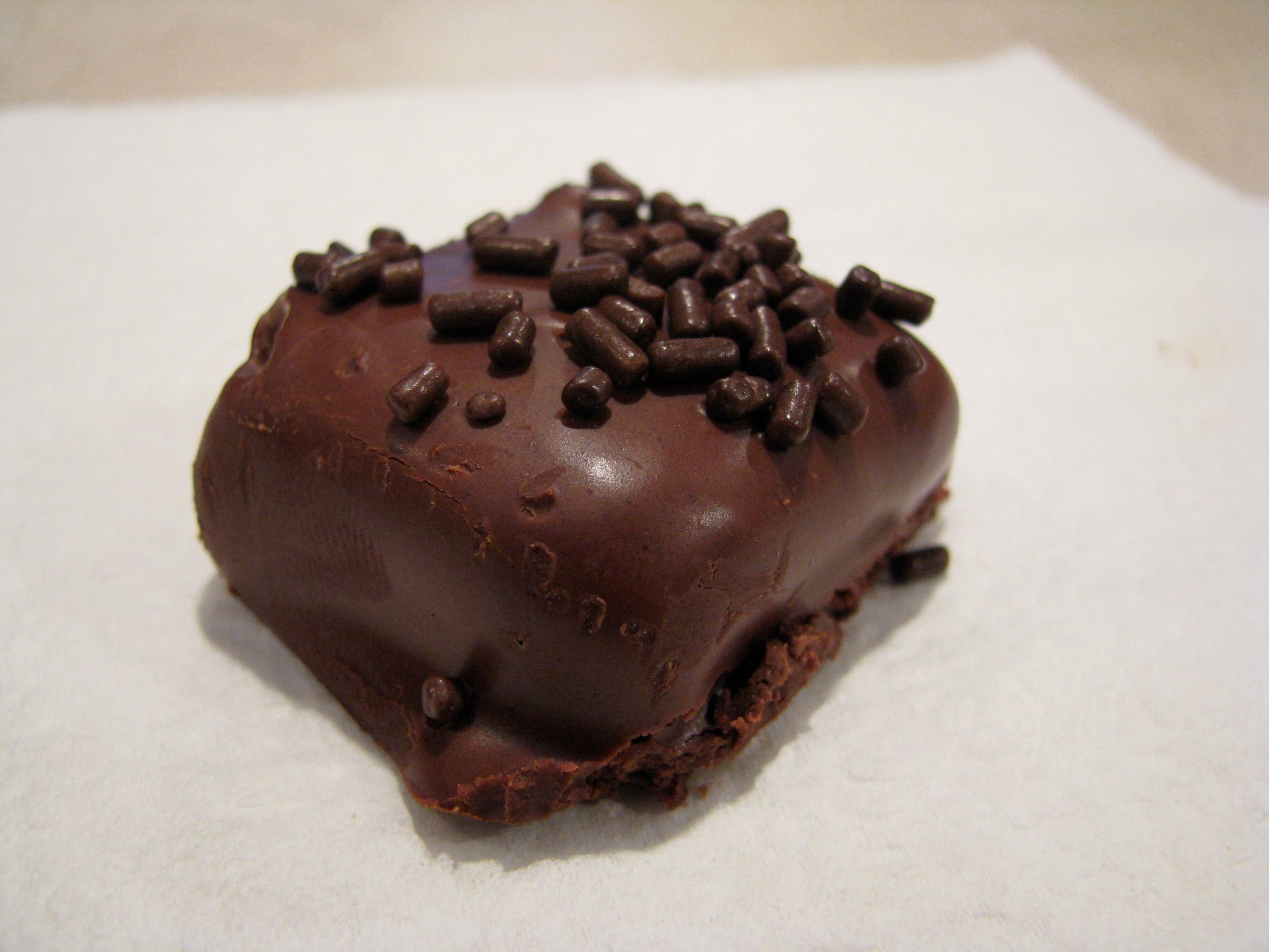 Faux Bordeaux Candy