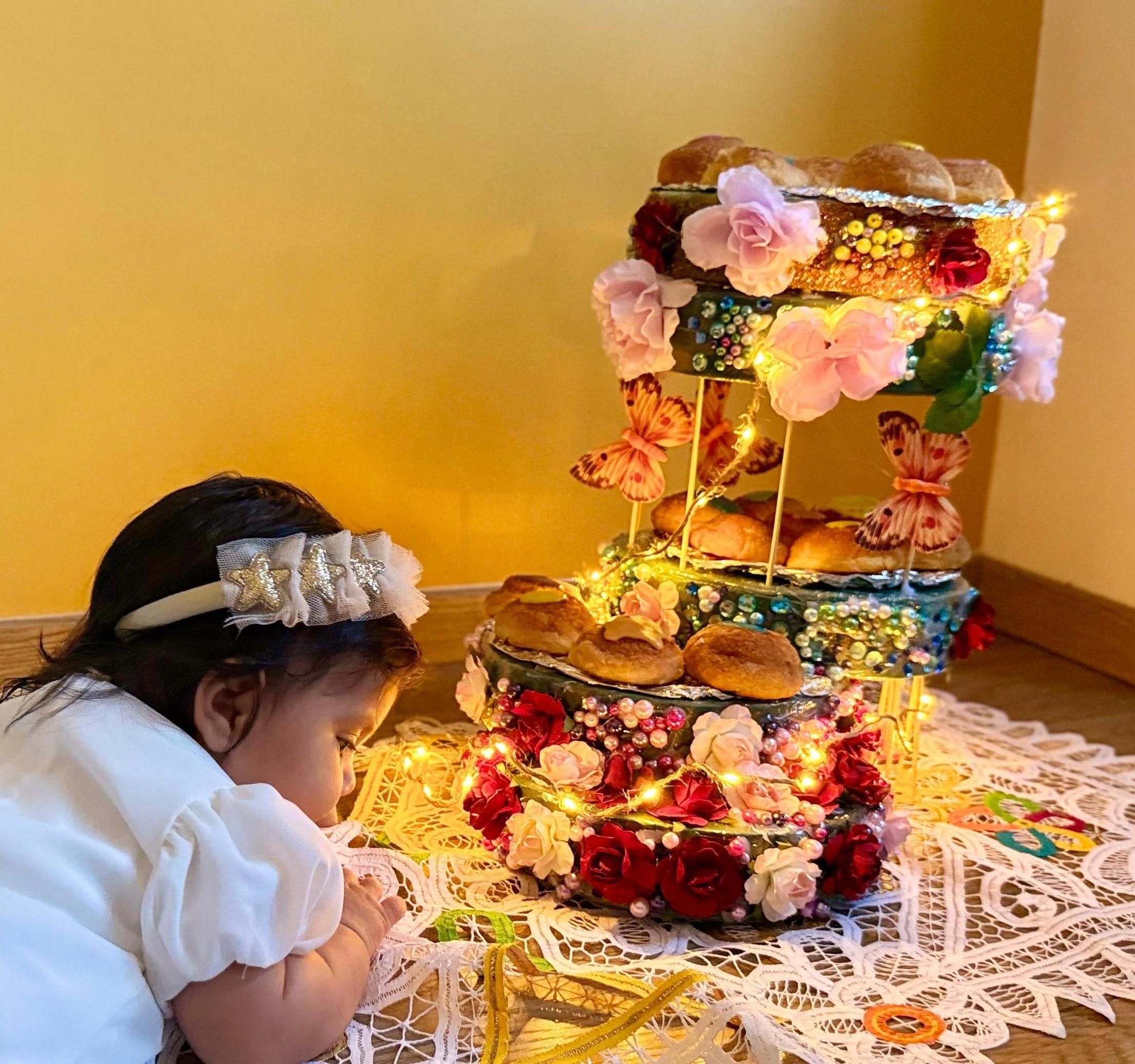 🧁 Rainbow Cream Puff Tower