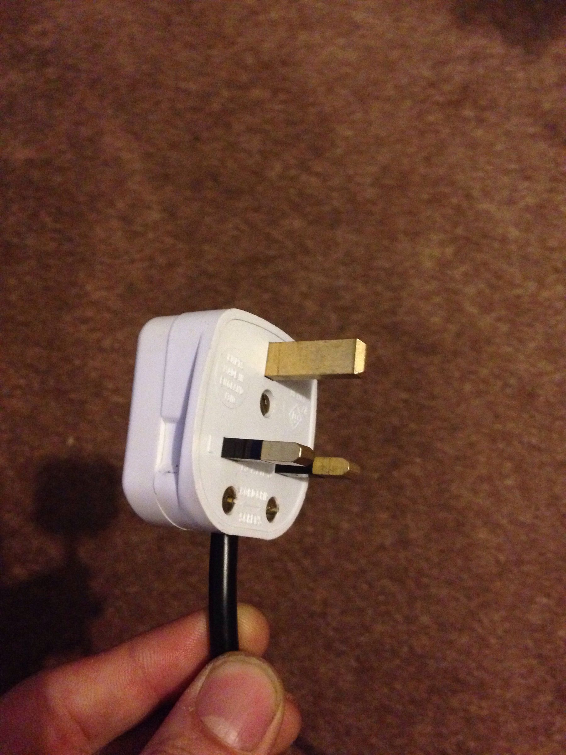 How to Wire / Terminate a UK 13A 3 Pin Plug